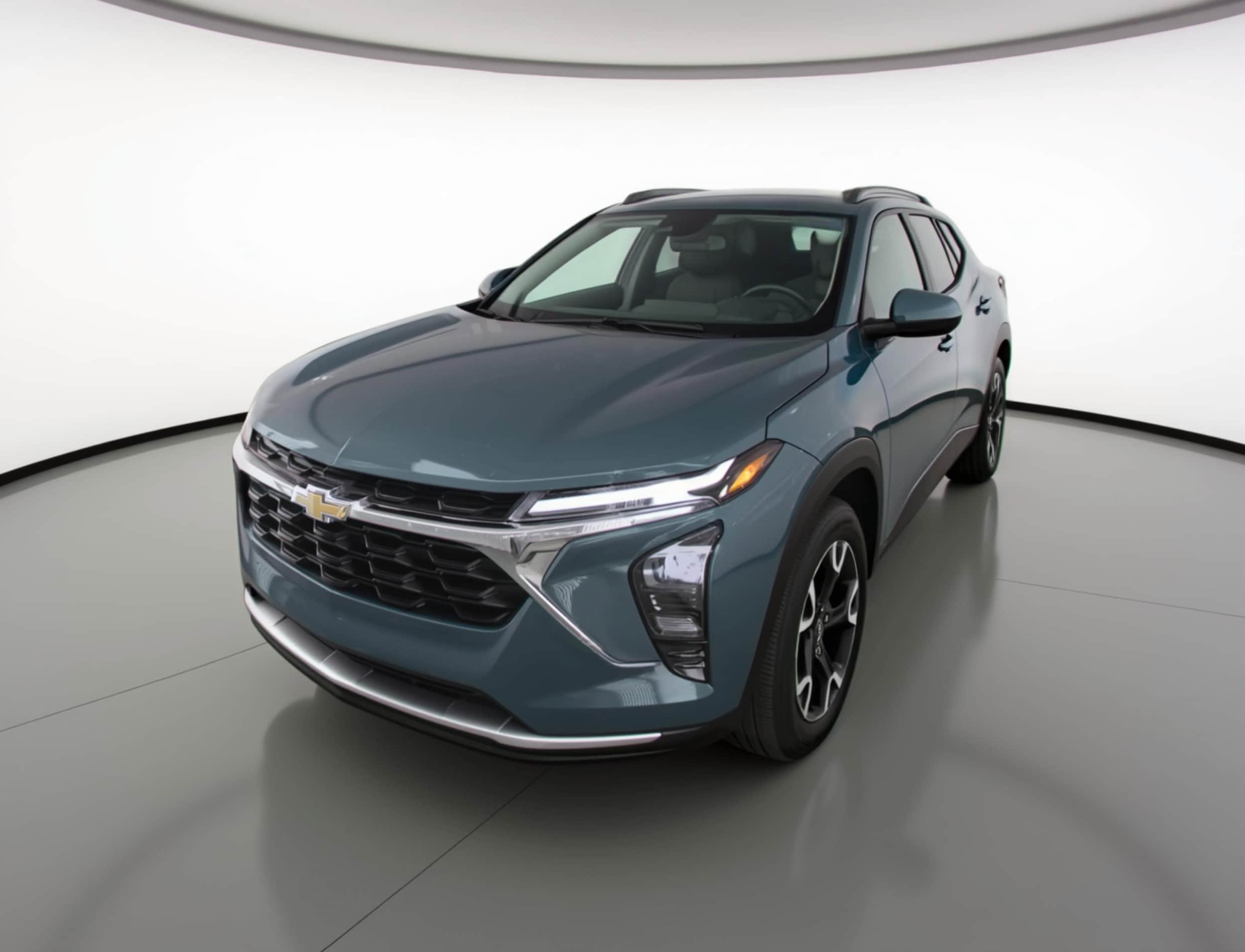 Thumbnail: 2025 Chevrolet Trax - 3