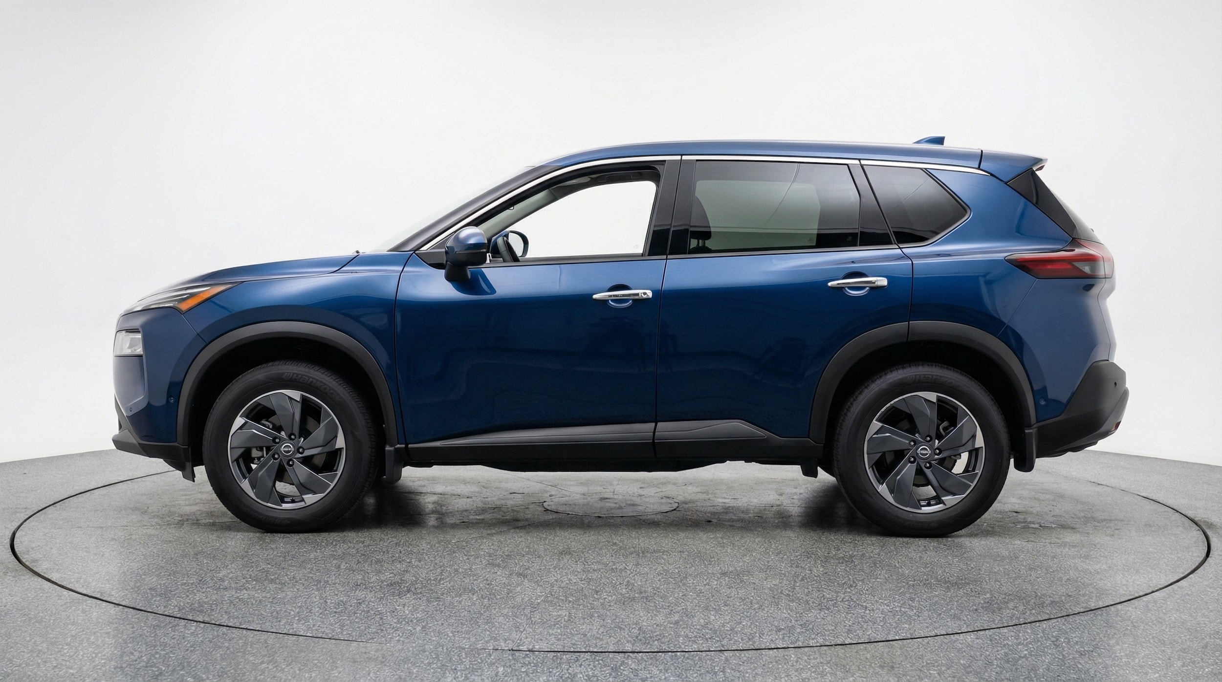 Thumbnail: 2025 Nissan Rogue - 4