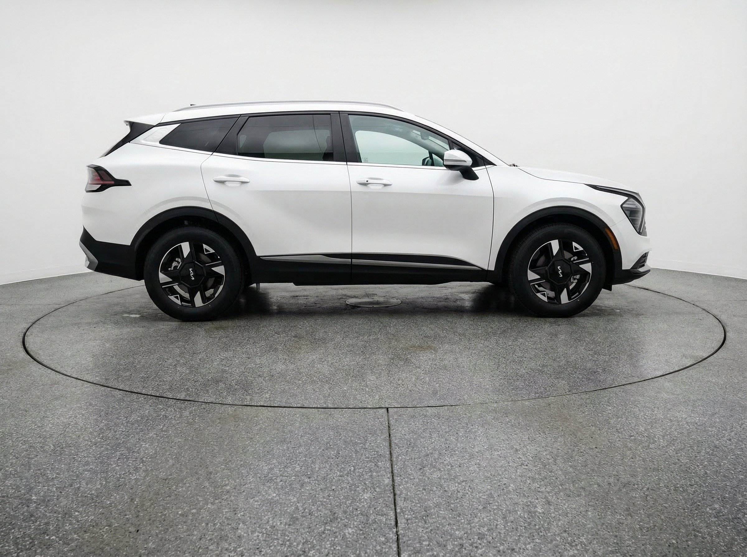 Thumbnail: 2026 Kia Sportage - 10