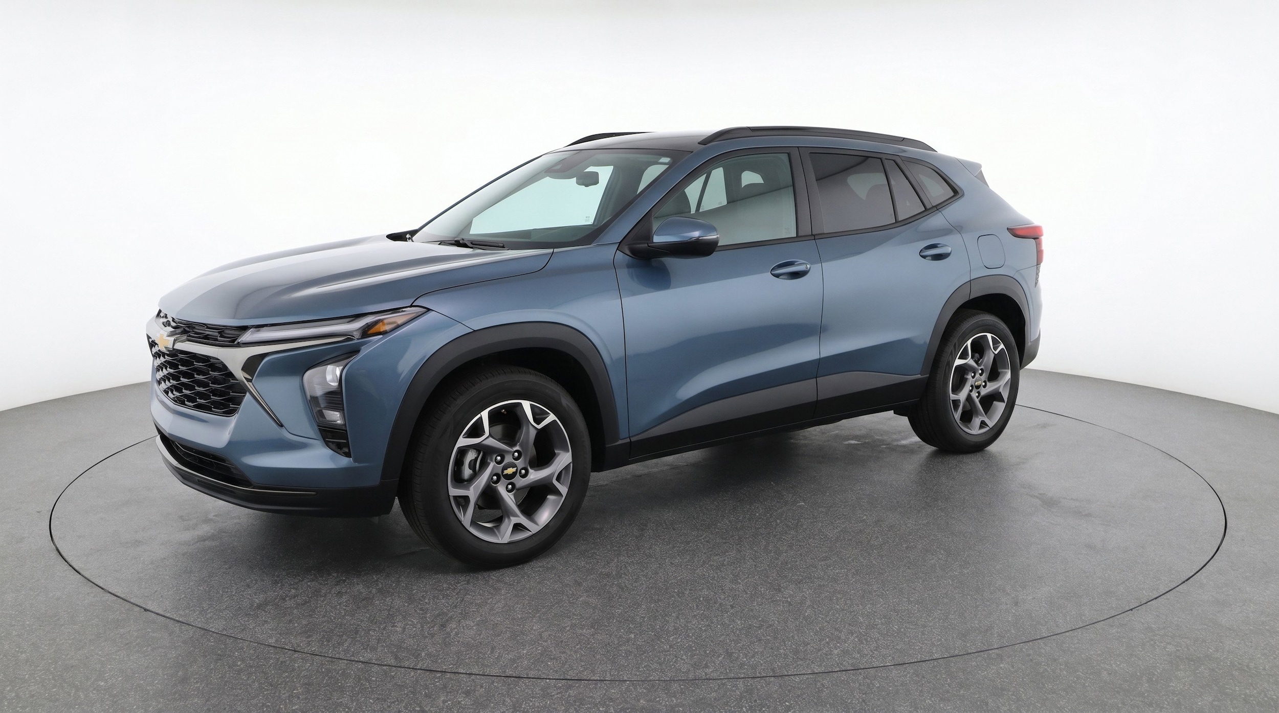 Thumbnail: 2025 Chevrolet Trax - 3