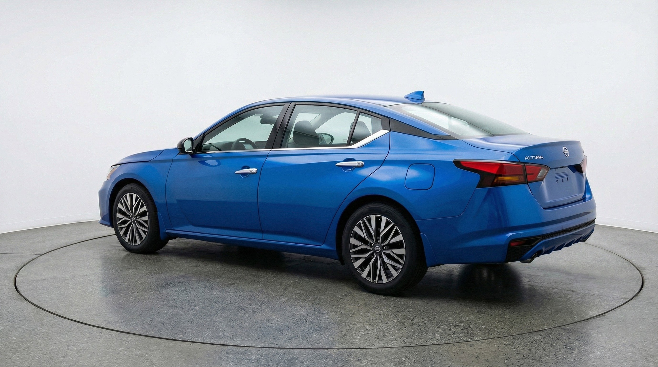 Thumbnail: 2025 Nissan Altima - 6