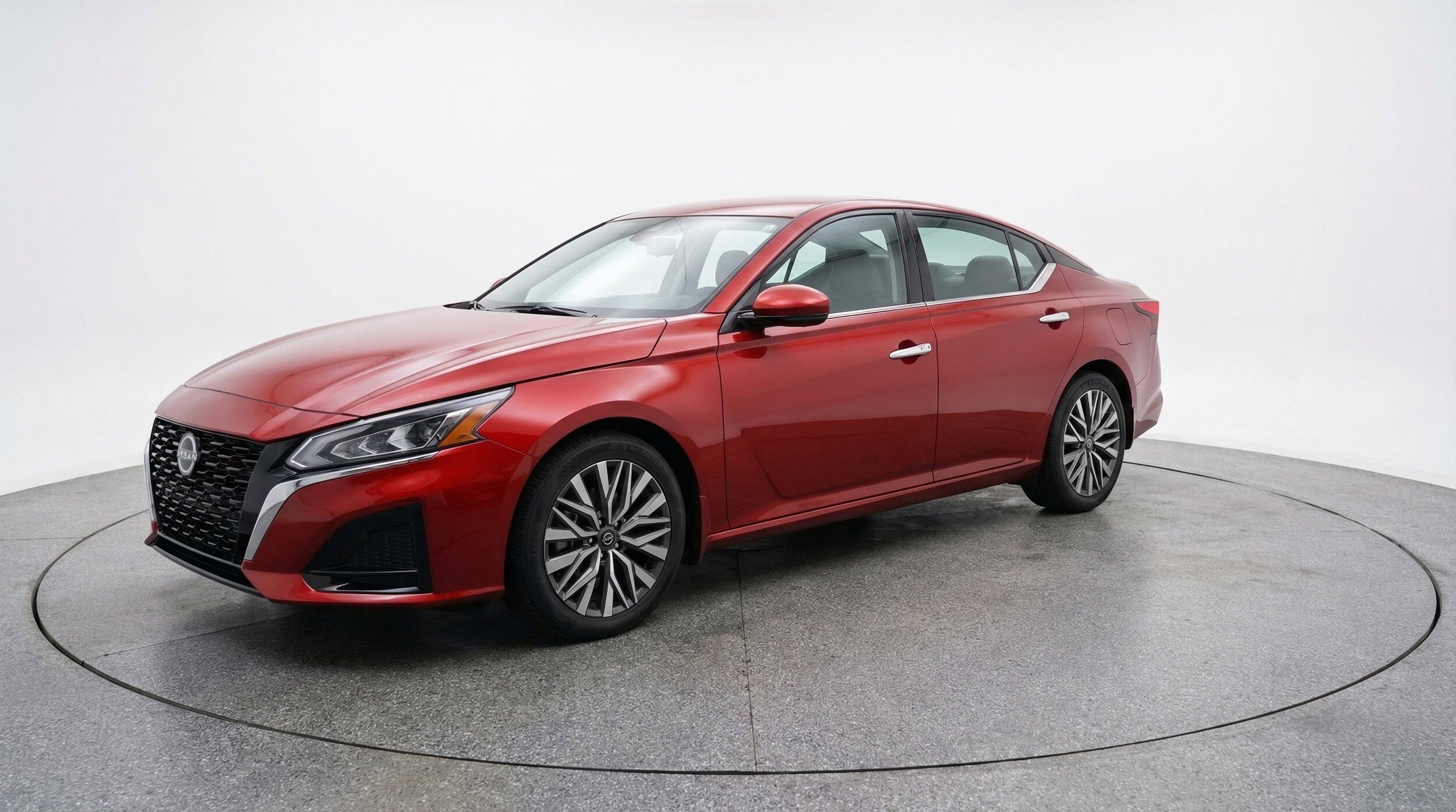 Thumbnail: 2025 Nissan Altima - 3