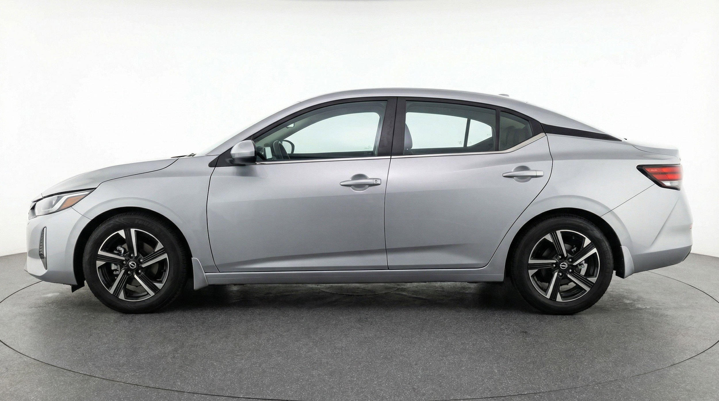 Thumbnail: 2025 Nissan Sentra - 5