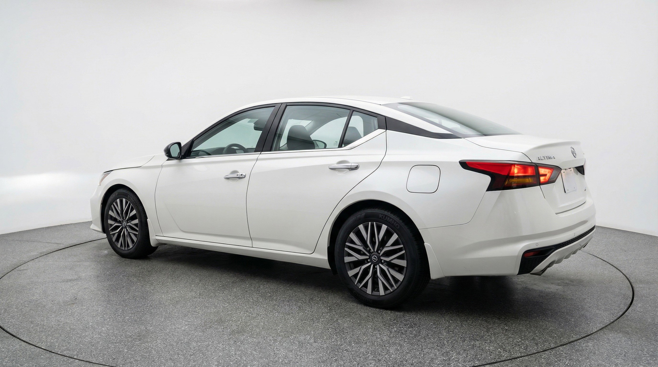 Thumbnail: 2025 Nissan Altima - 6