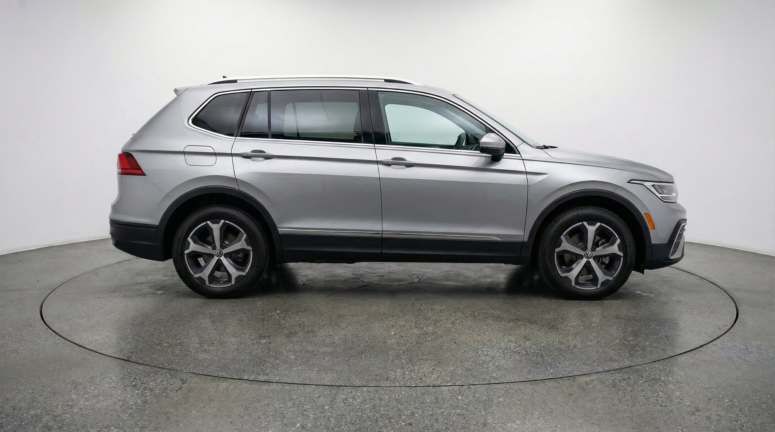 Thumbnail: 2026 Volkswagen Tiguan - 11