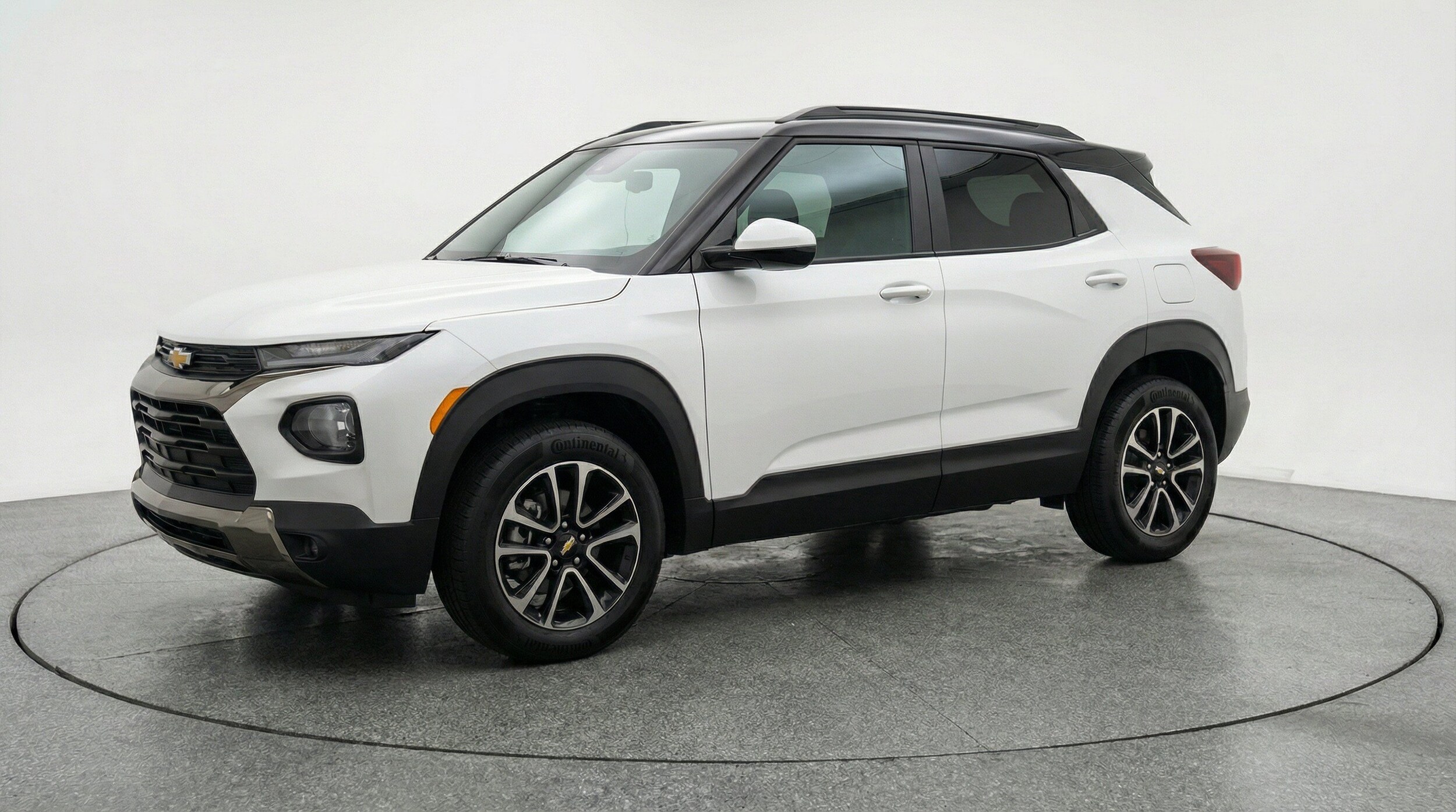 Thumbnail: 2025 Chevrolet TrailBlazer - 3