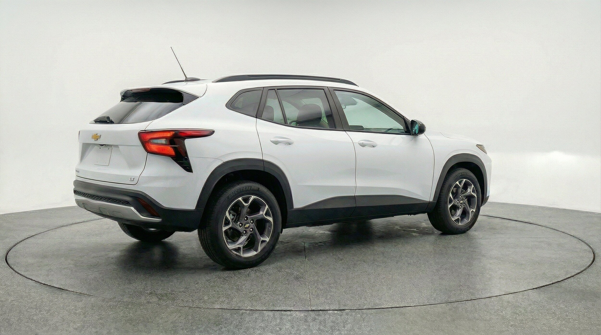 Thumbnail: 2025 Chevrolet Trax - 9