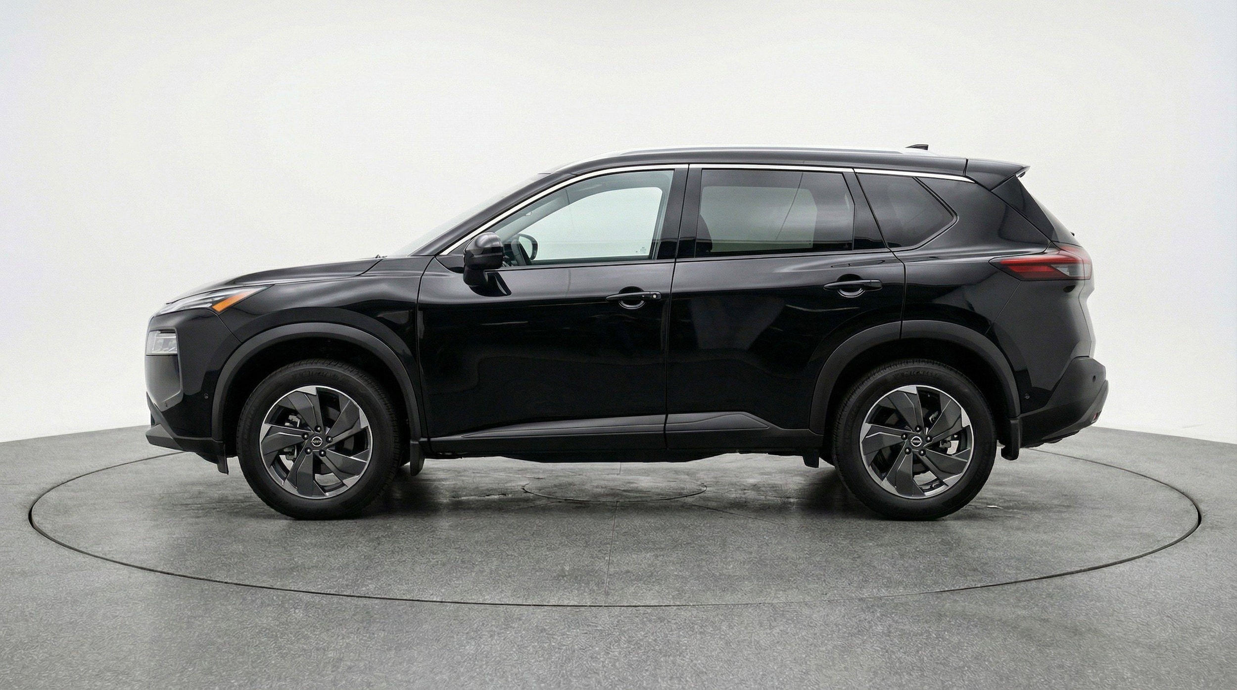 Thumbnail: 2025 Nissan Rogue - 5