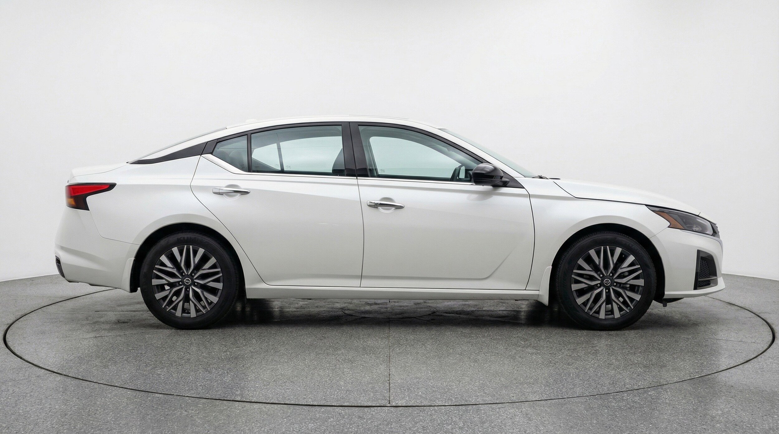 Thumbnail: 2025 Nissan Altima - 11