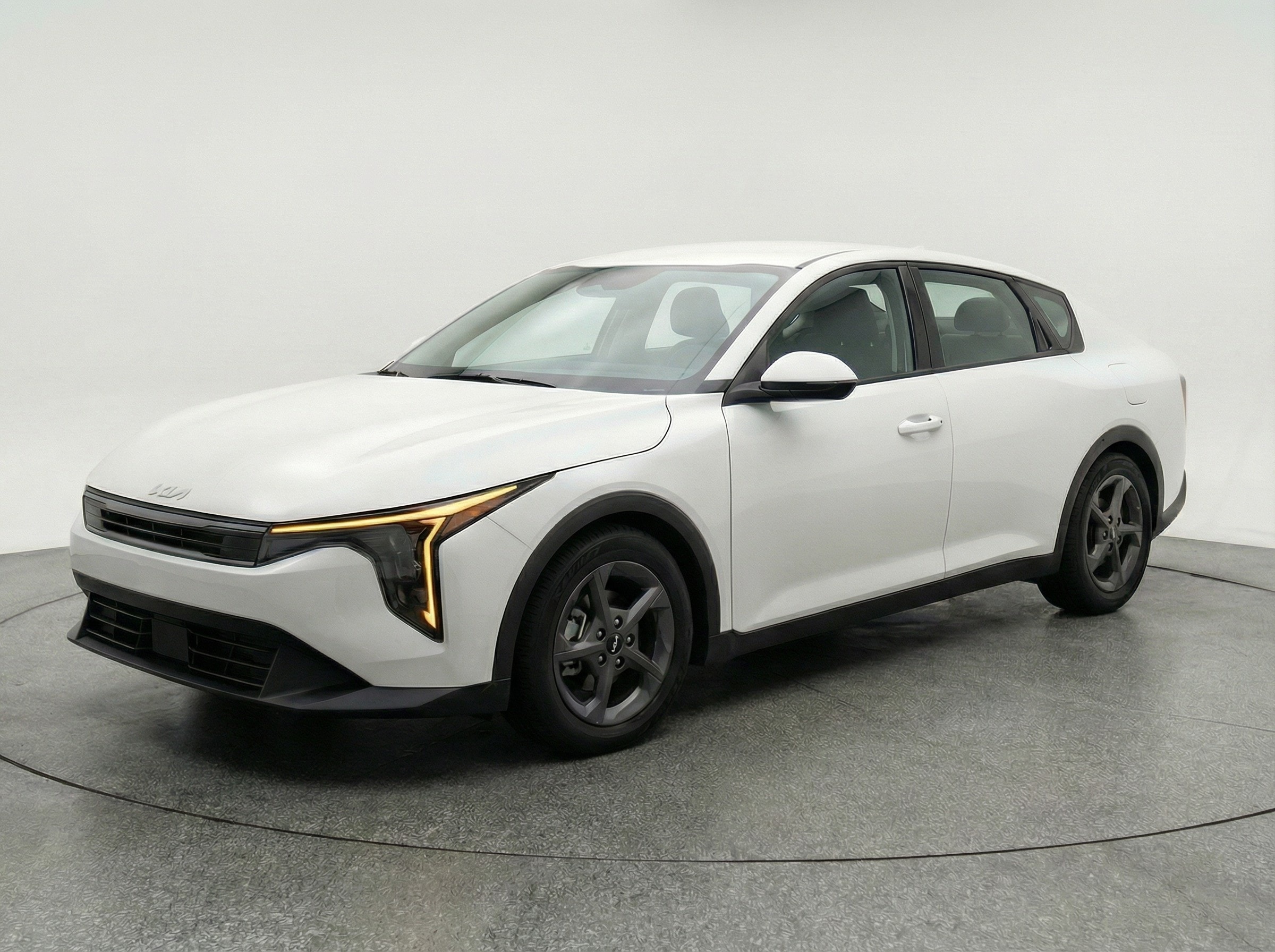 Thumbnail: 2025 Kia K4 - 3