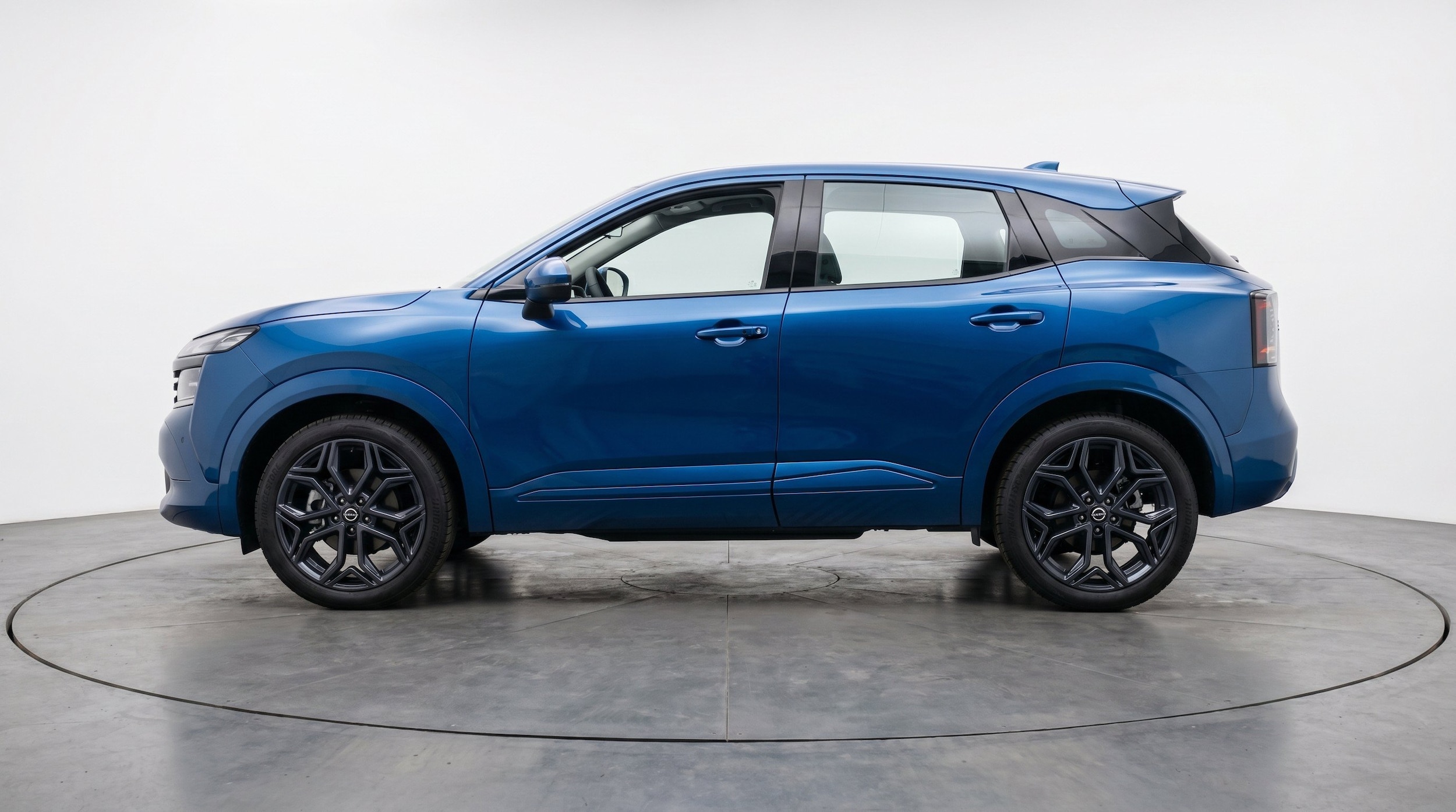 Thumbnail: 2026 Nissan Kicks - 5