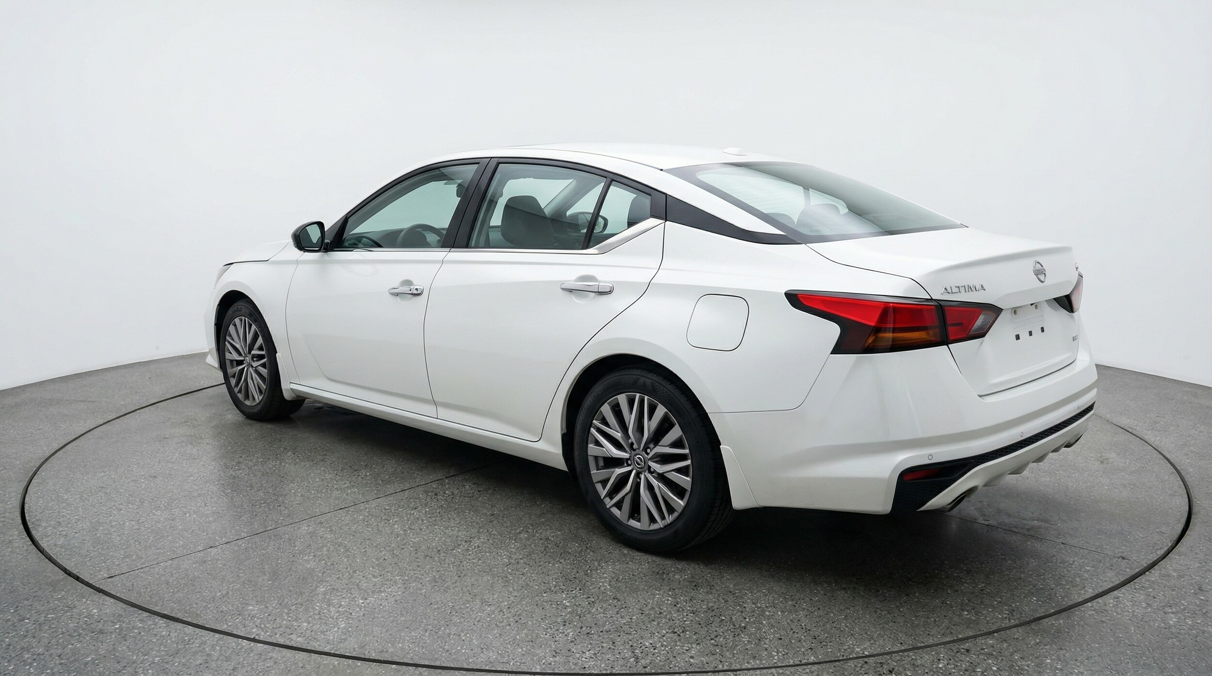 Thumbnail: 2025 Nissan Altima - 5