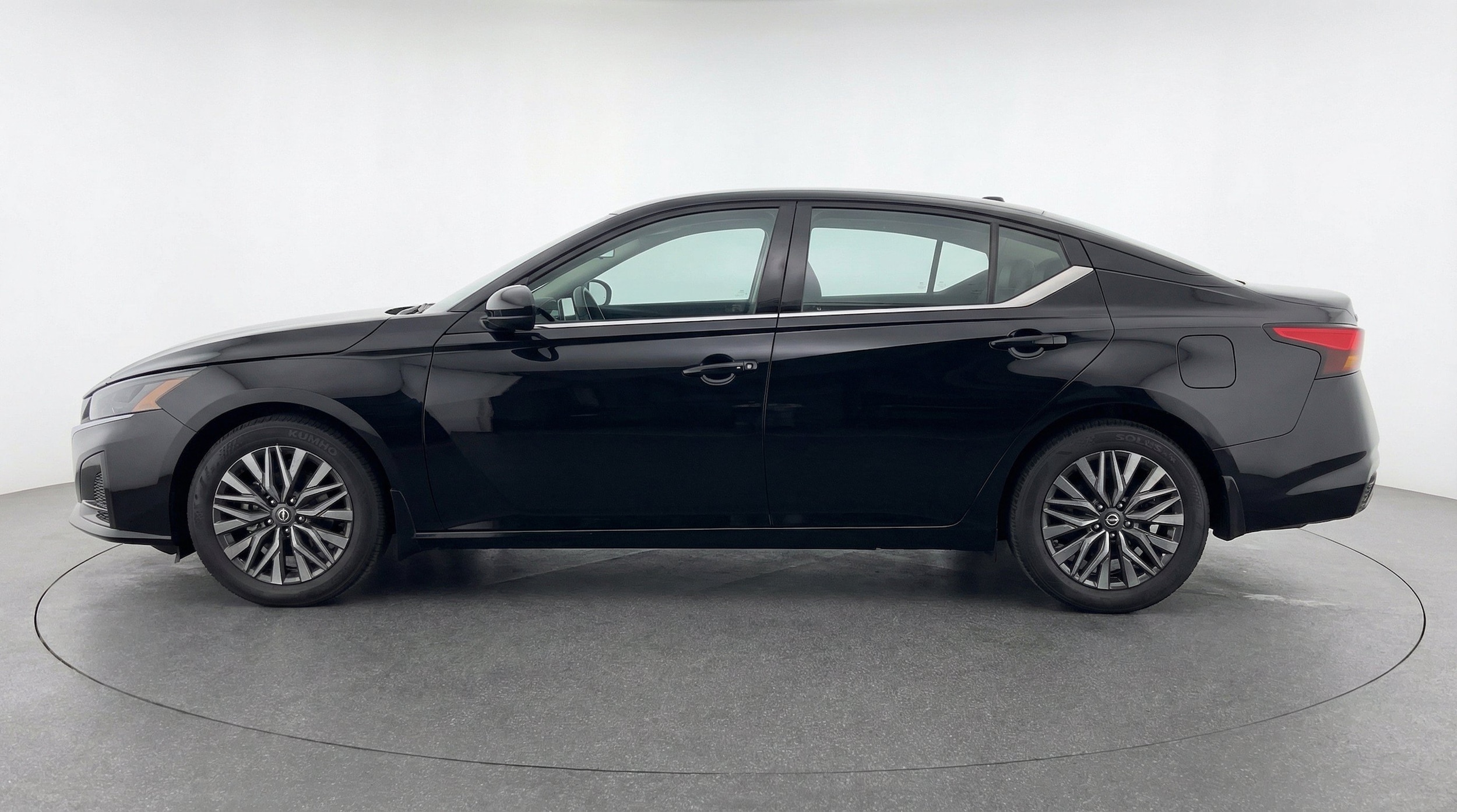 Thumbnail: 2026 Nissan Altima - 5