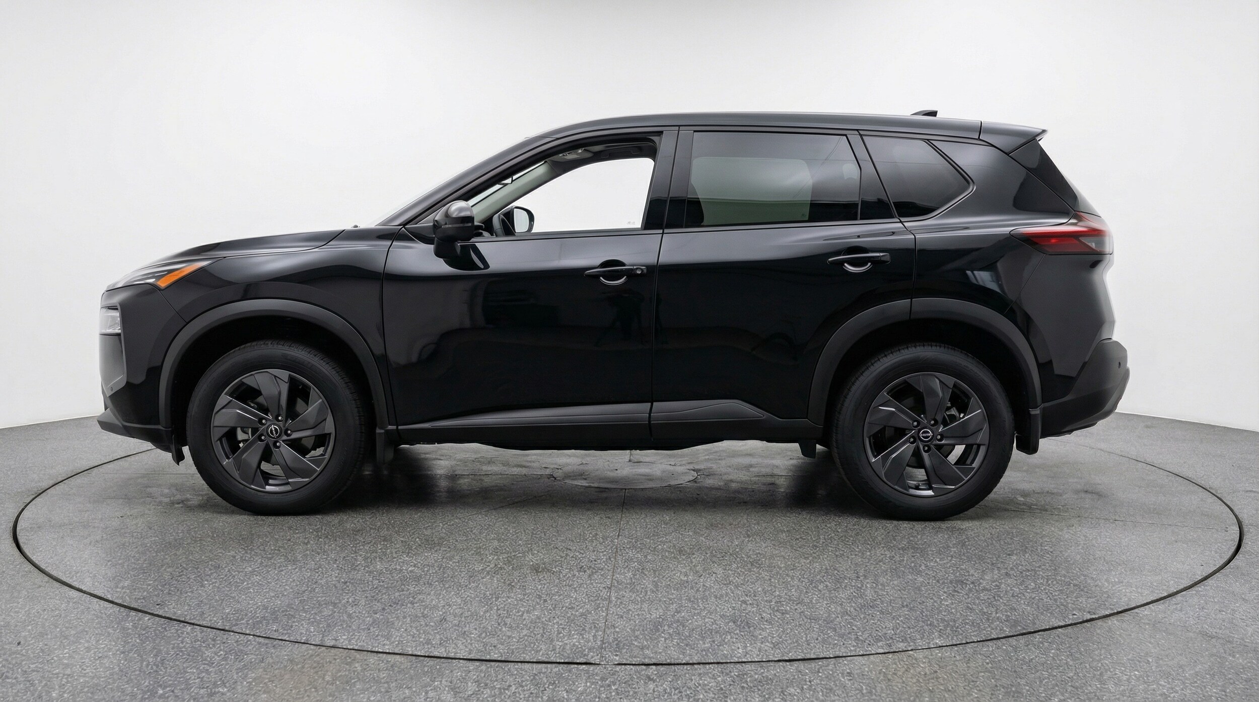 Thumbnail: 2025 Nissan Rogue - 4