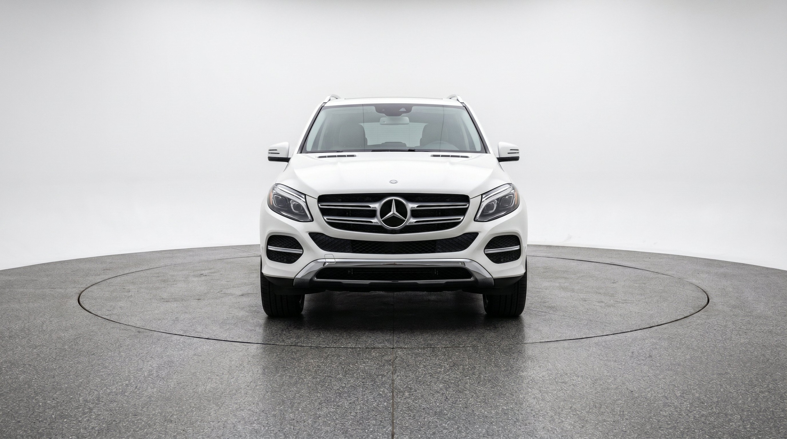 Thumbnail: 2026 Mercedes-Benz GLE - 2