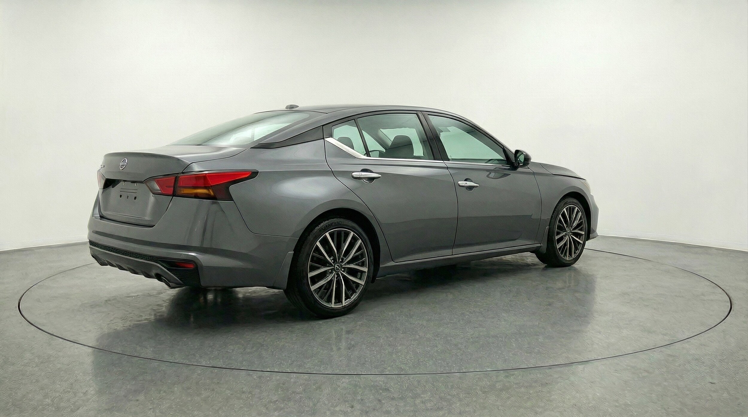 Thumbnail: 2025 Nissan Altima - 9