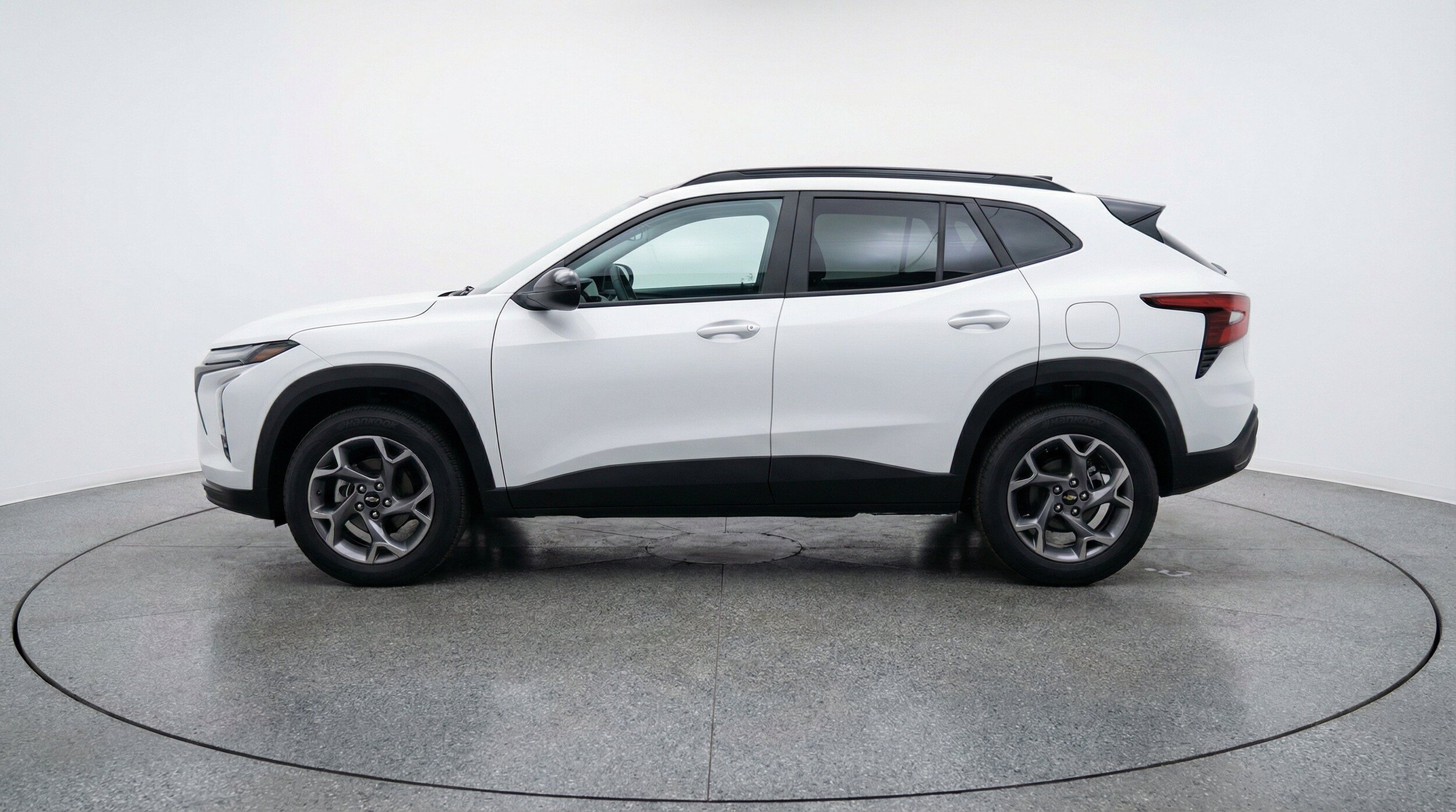 Thumbnail: 2025 Chevrolet Trax - 5