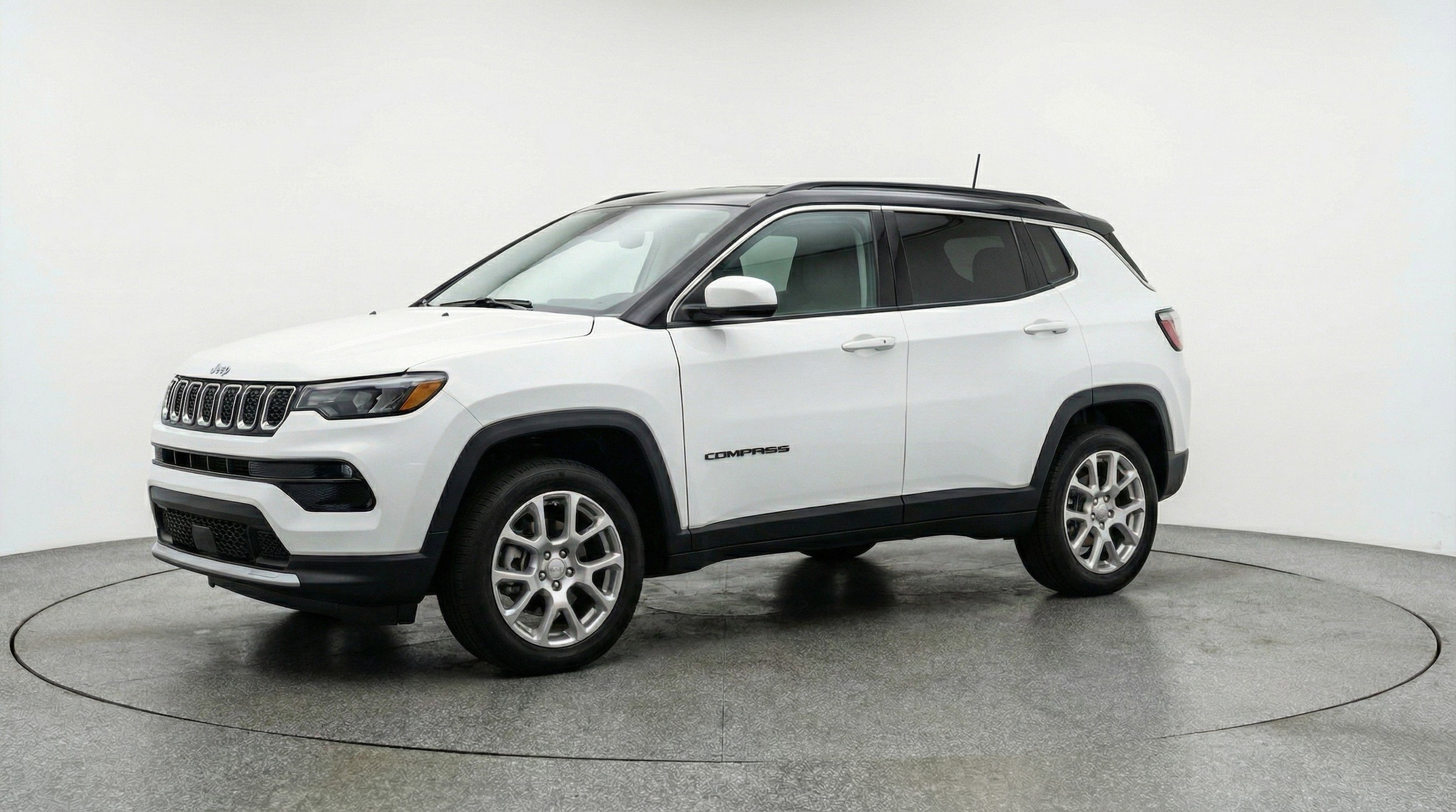 Thumbnail: 2025 Jeep Compass - 3