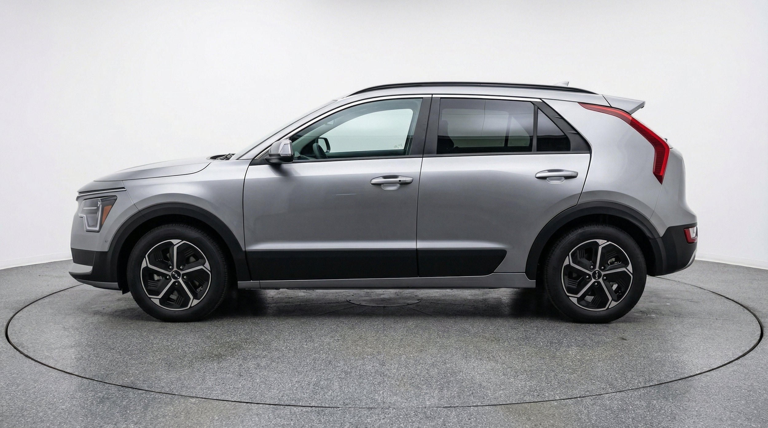 Thumbnail: 2026 Kia Niro - 5