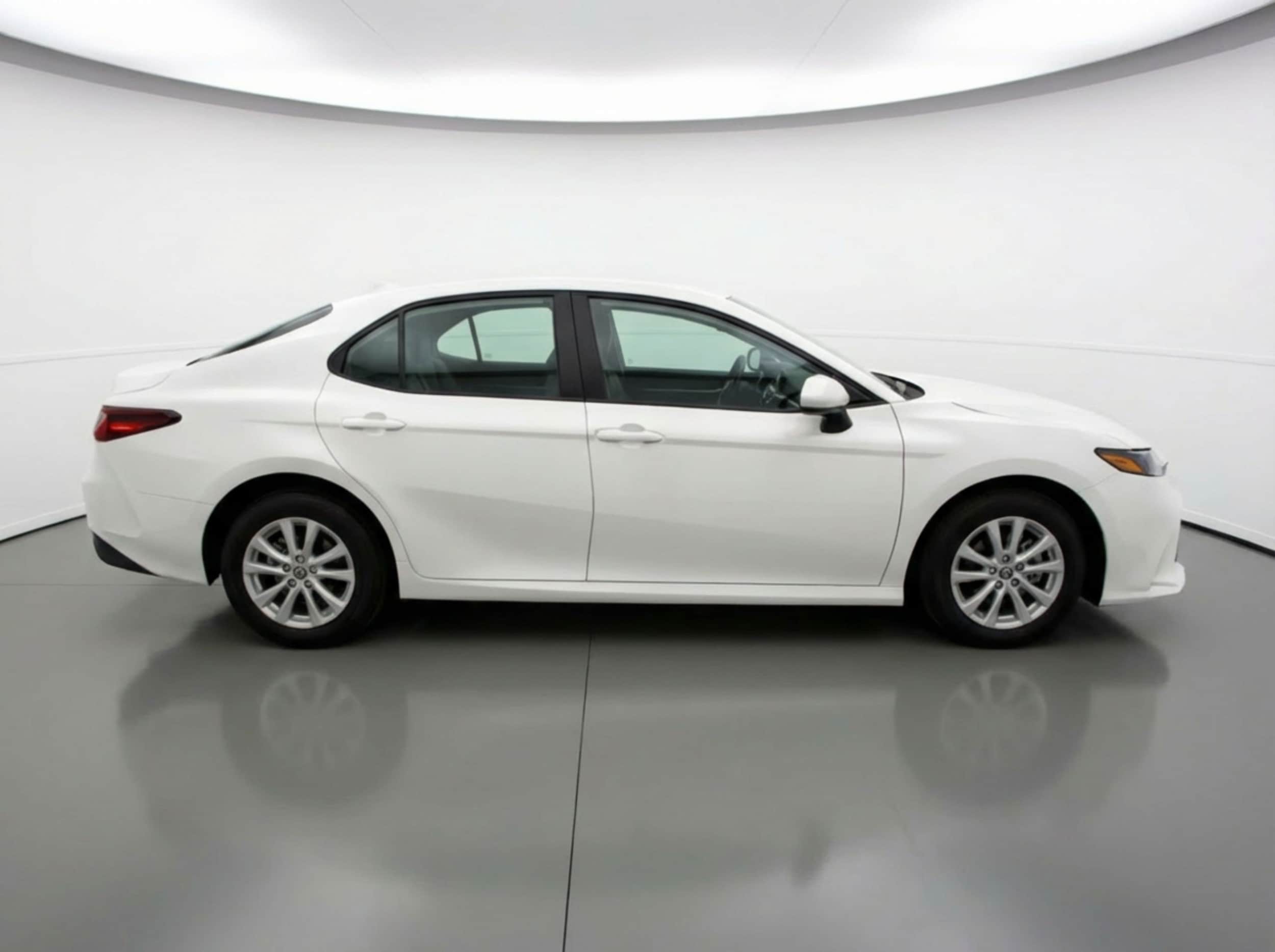 Thumbnail: 2025 Toyota Camry - 11