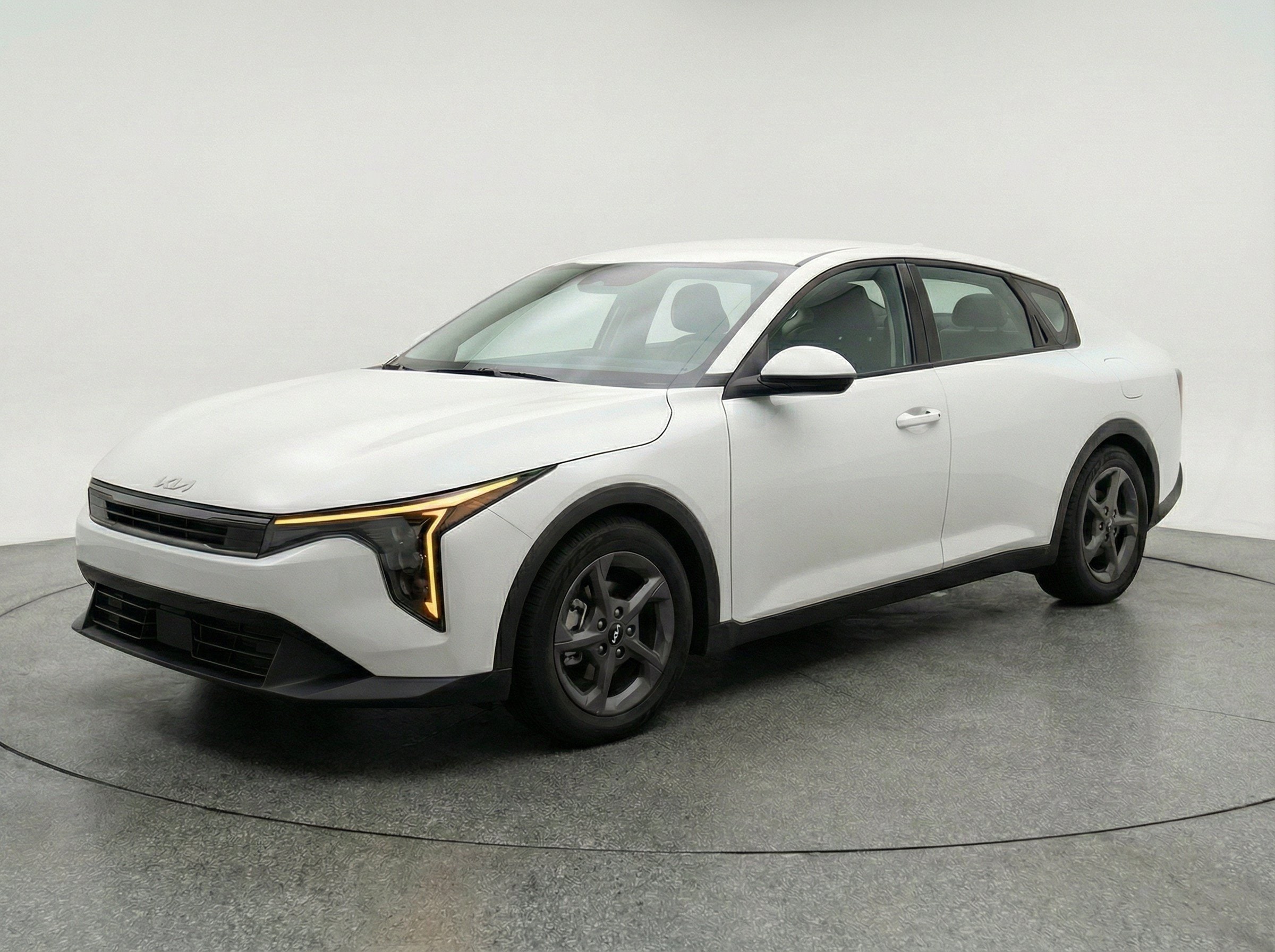 Thumbnail: 2025 Kia K4 - 3