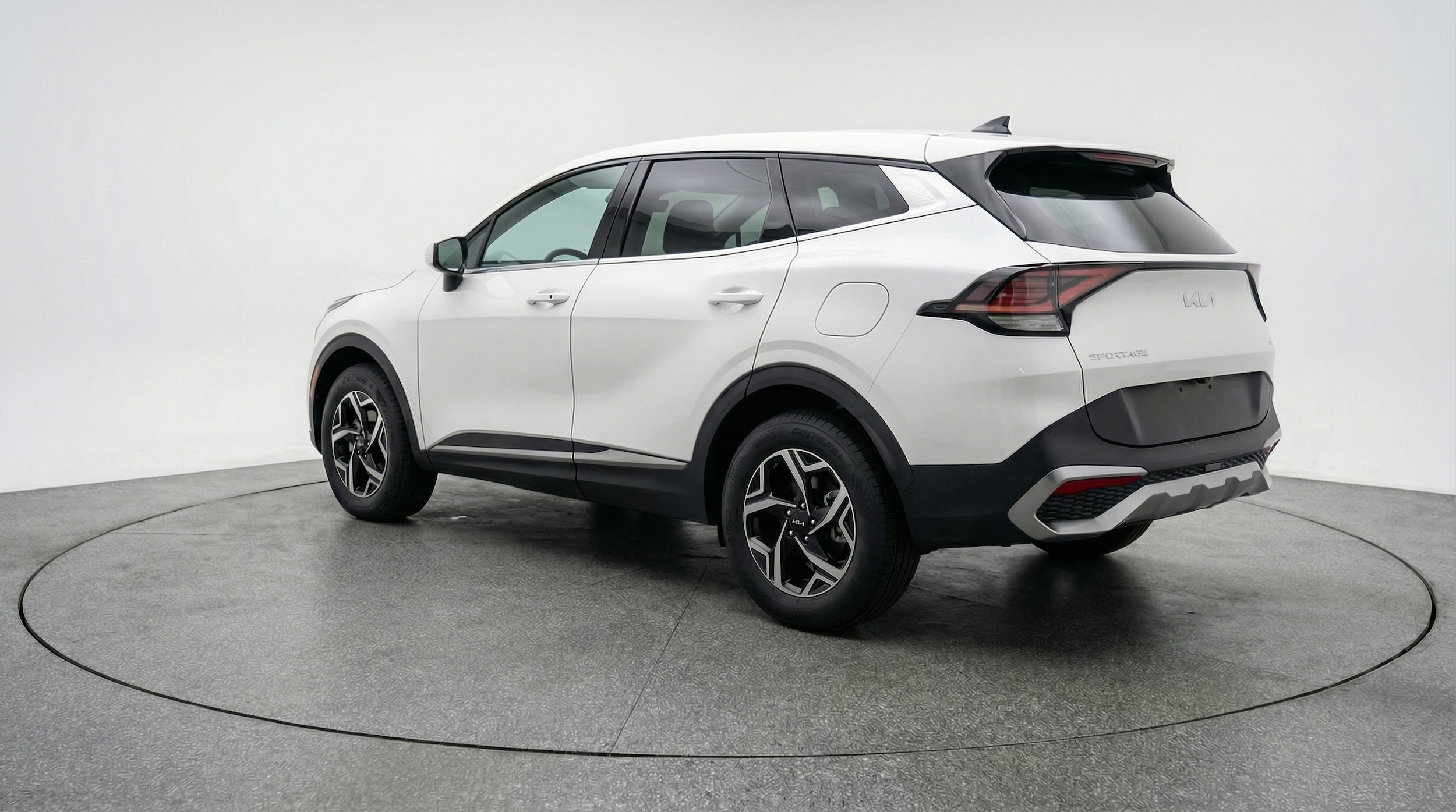 Thumbnail: 2025 Kia Sportage - 5