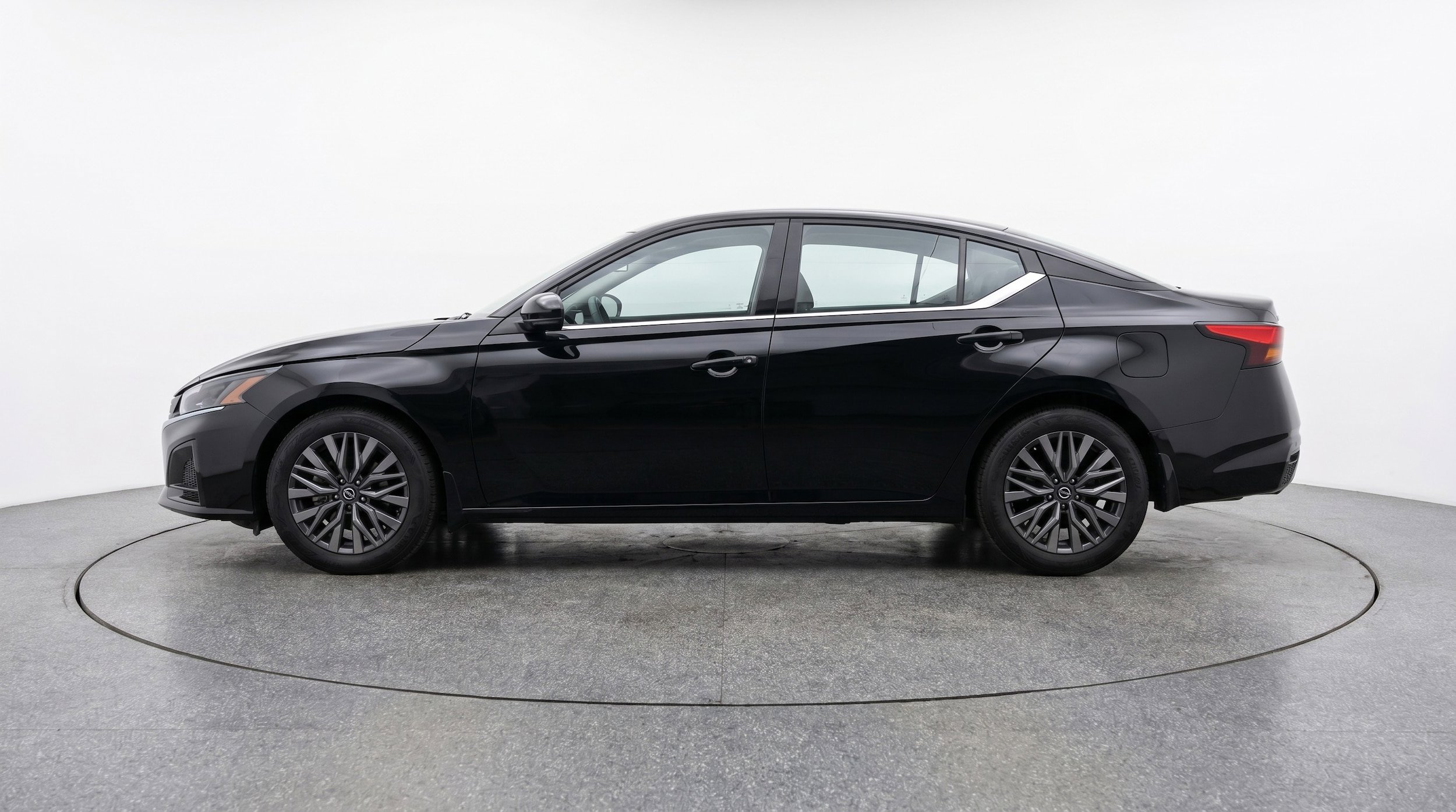 Thumbnail: 2025 Nissan Altima - 4