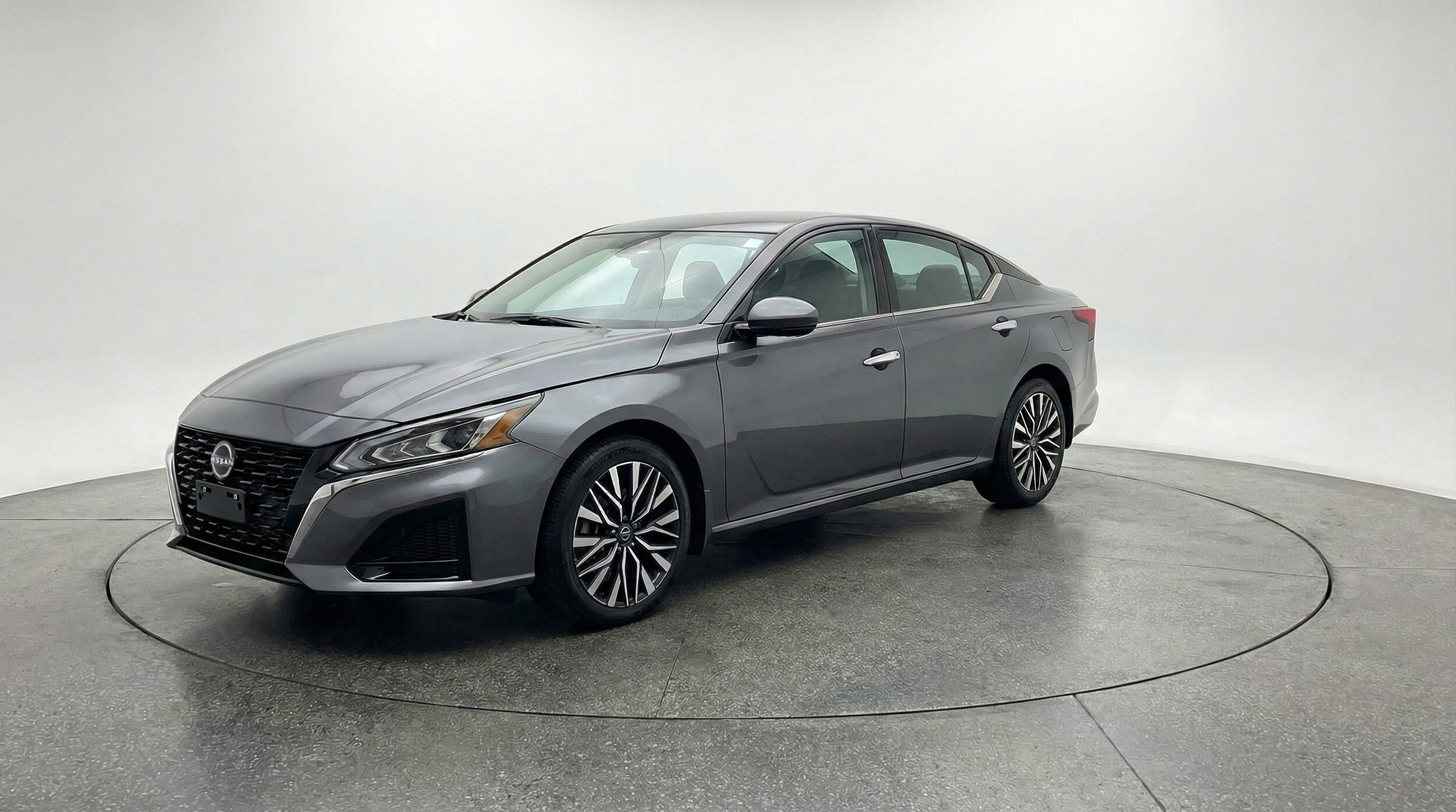 Thumbnail: 2025 Nissan Altima - 3
