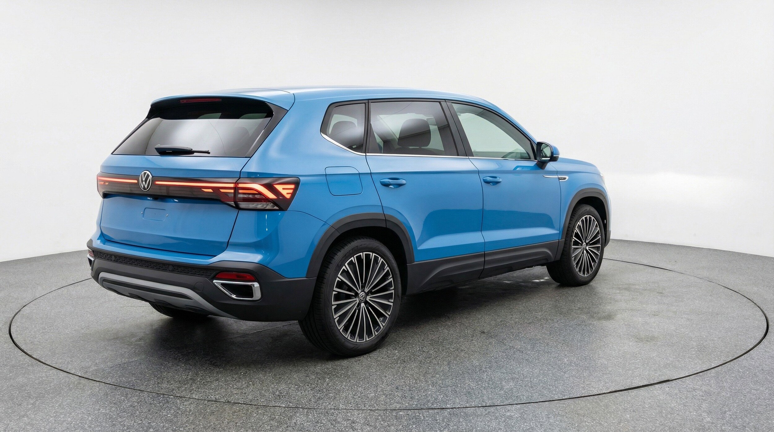 Thumbnail: 2025 Volkswagen Taos - 9