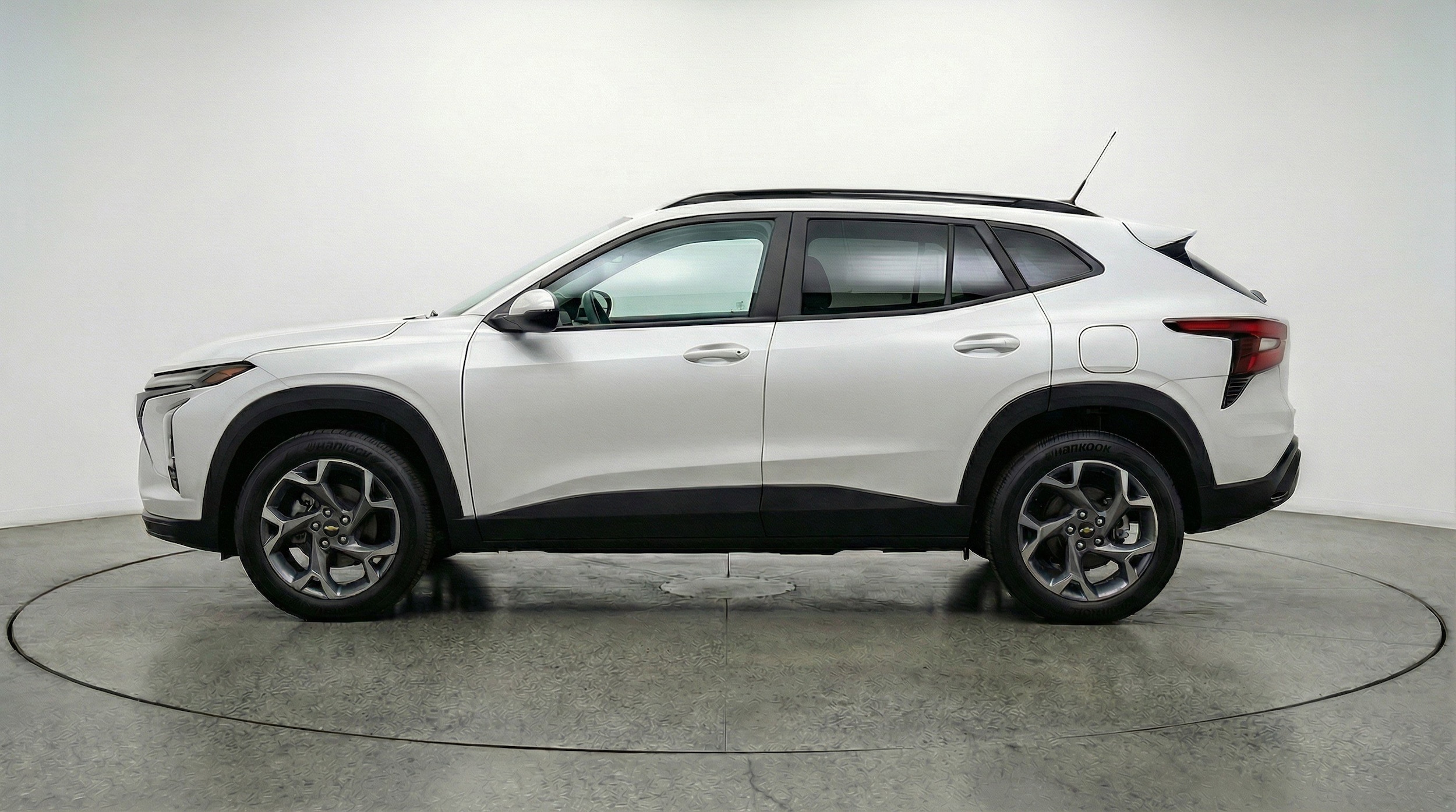 Thumbnail: 2025 Chevrolet Trax - 5