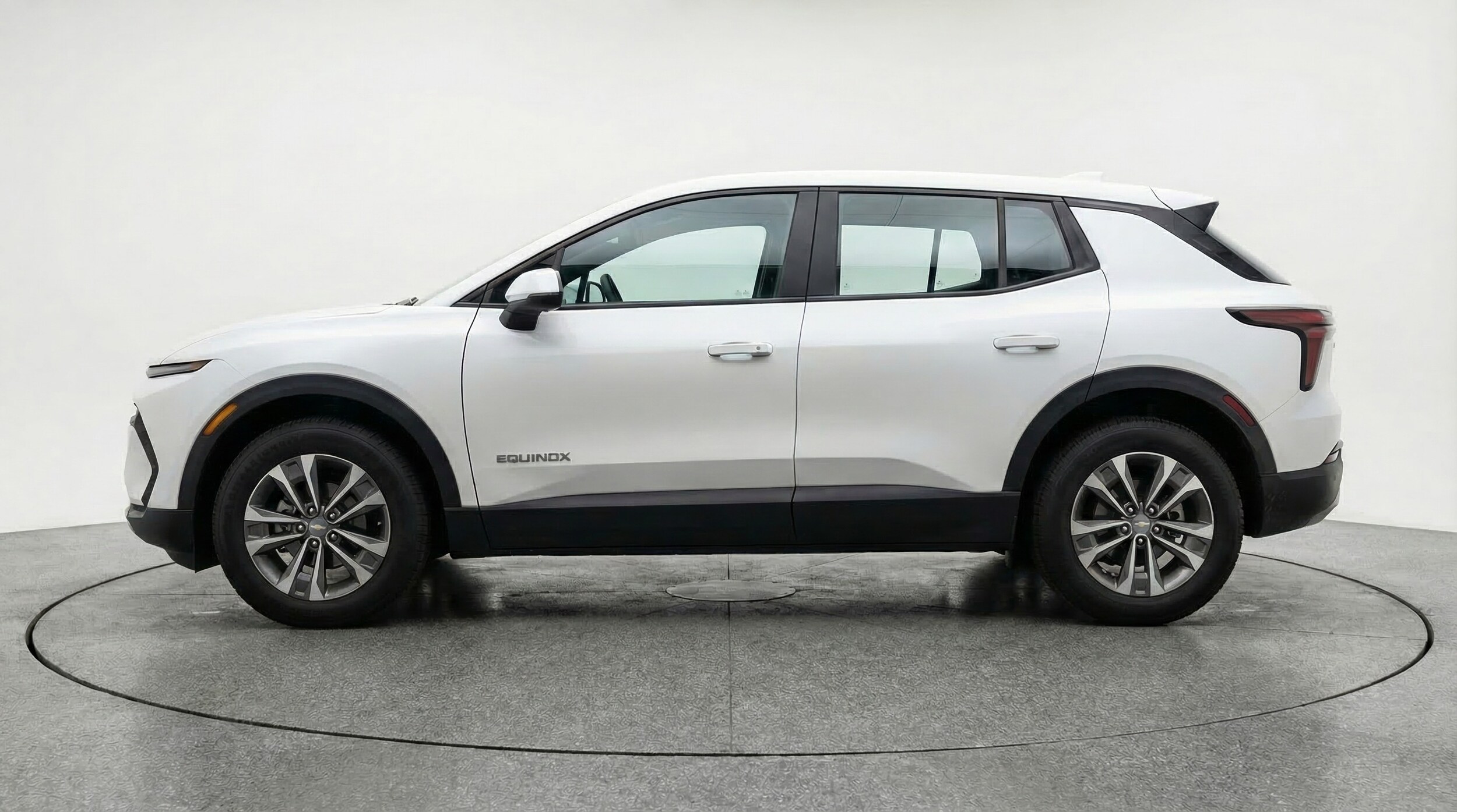 Thumbnail: 2025 Chevrolet Equinox - 4