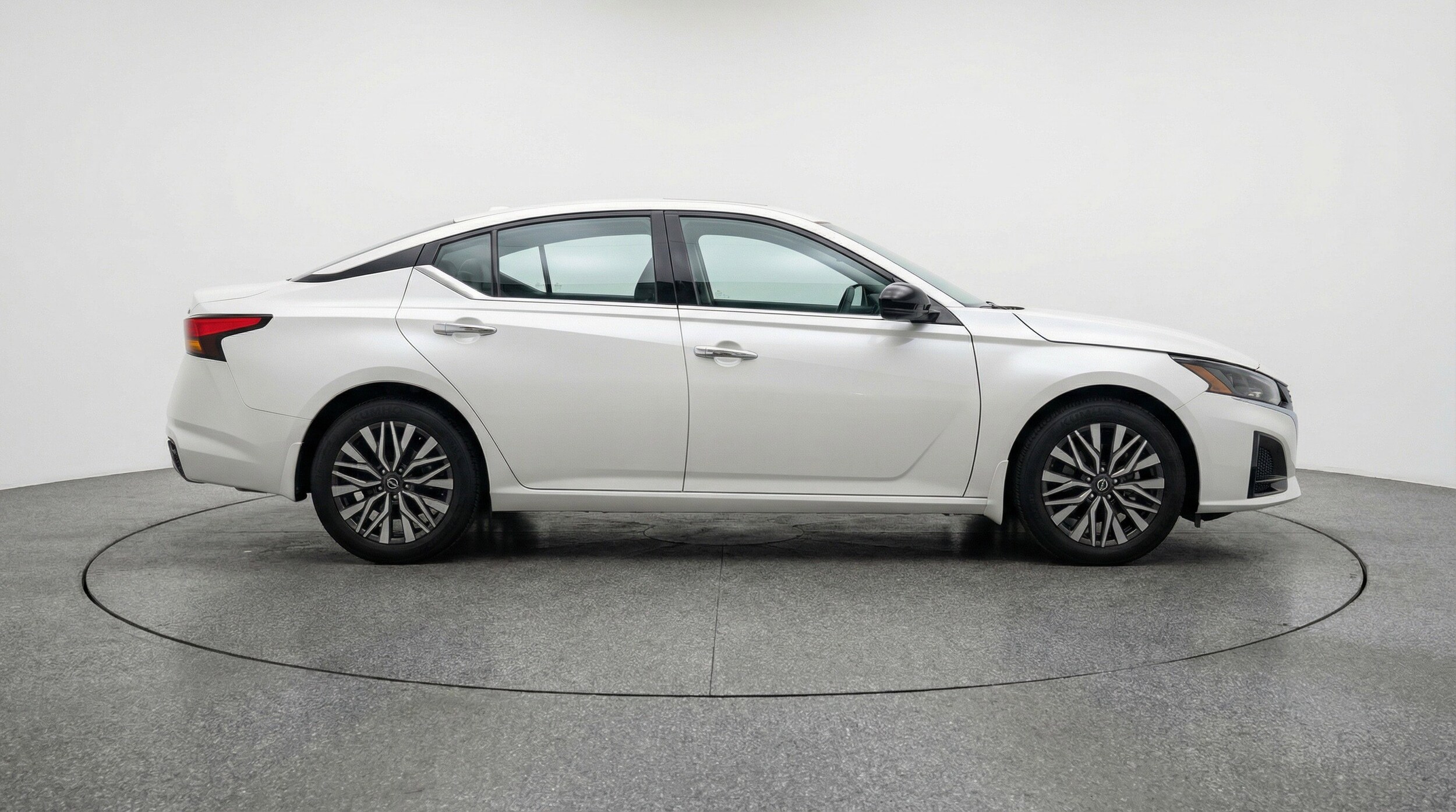 Thumbnail: 2025 Nissan Altima - 11