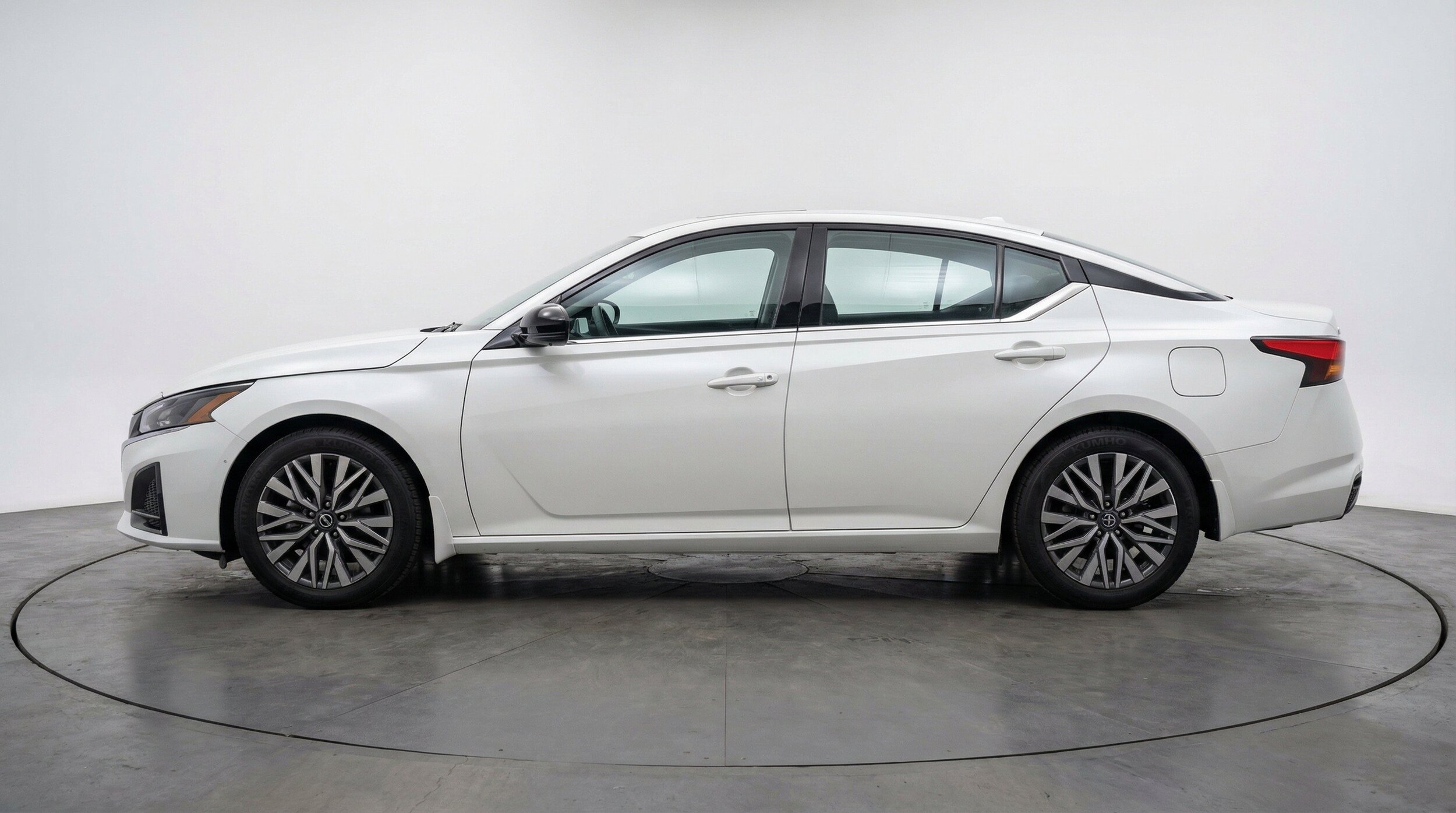 Thumbnail: 2026 Nissan Altima - 5