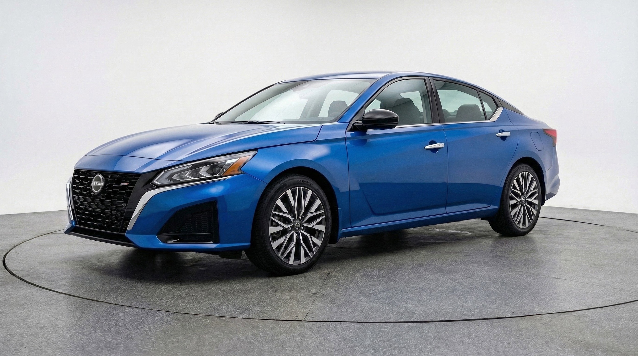 Thumbnail: 2025 Nissan Altima - 3