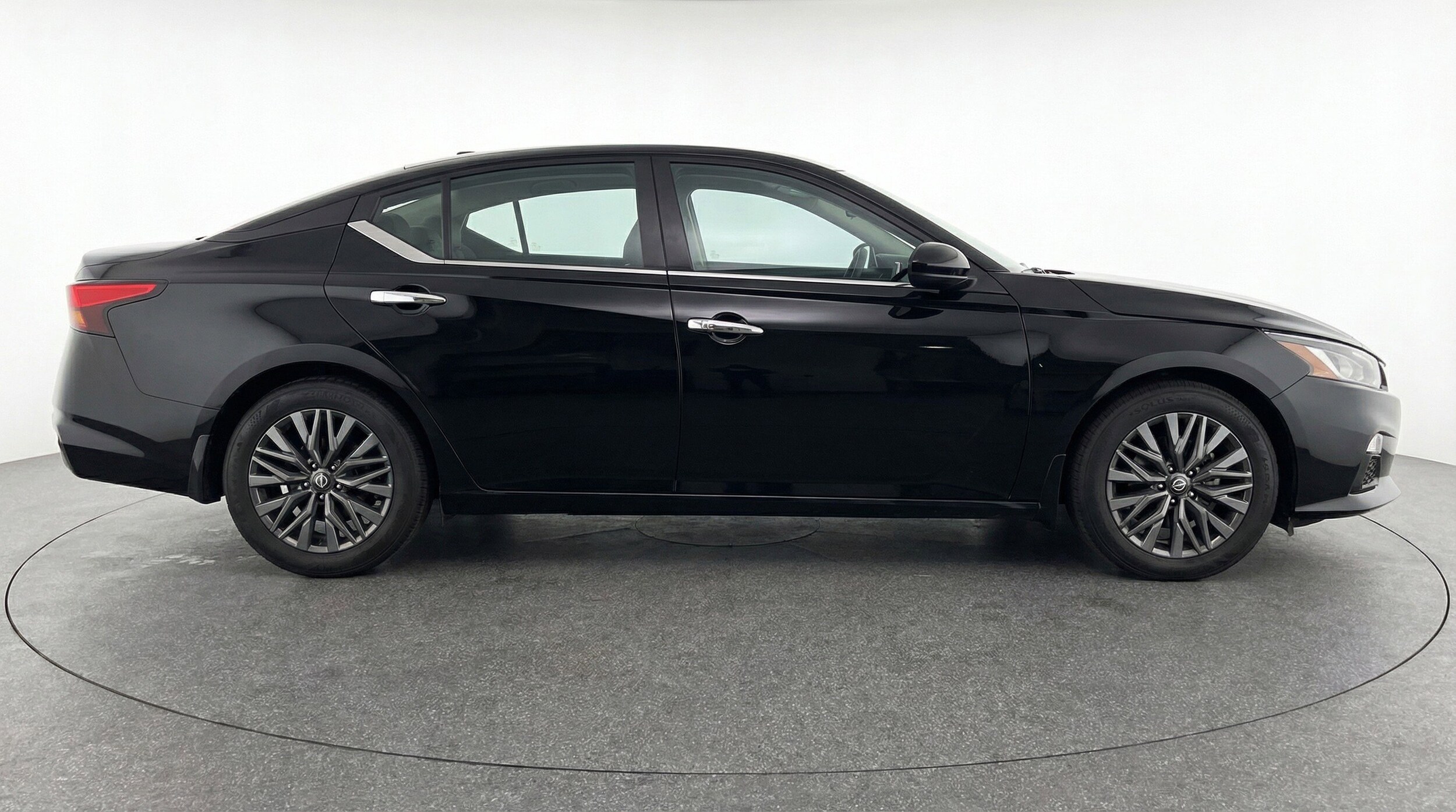 Thumbnail: 2025 Nissan Altima - 11