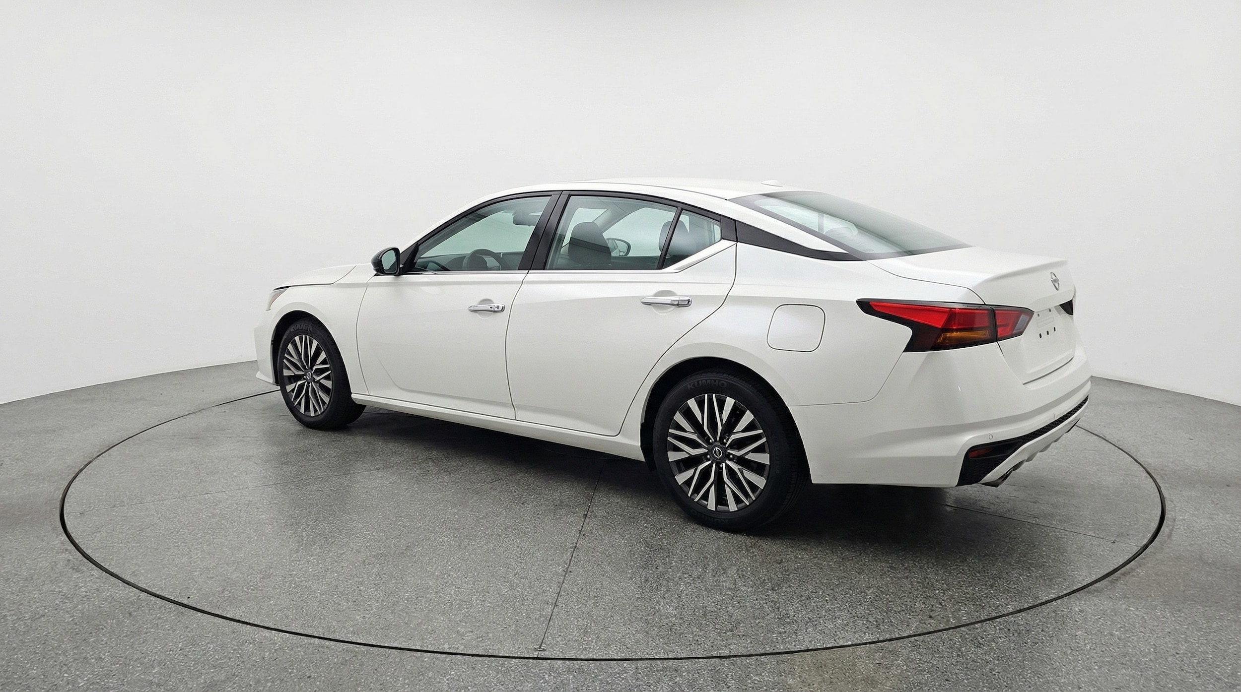 Thumbnail: 2025 Nissan Altima - 6