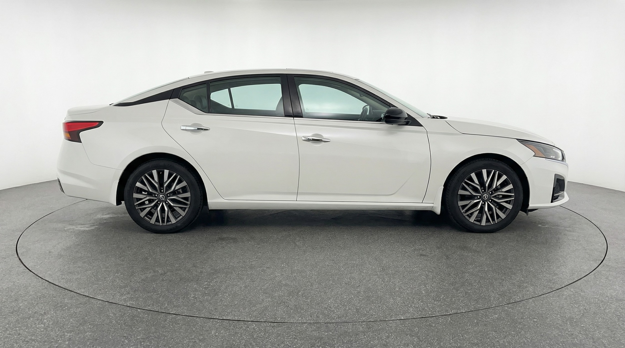 Thumbnail: 2025 Nissan Altima - 8