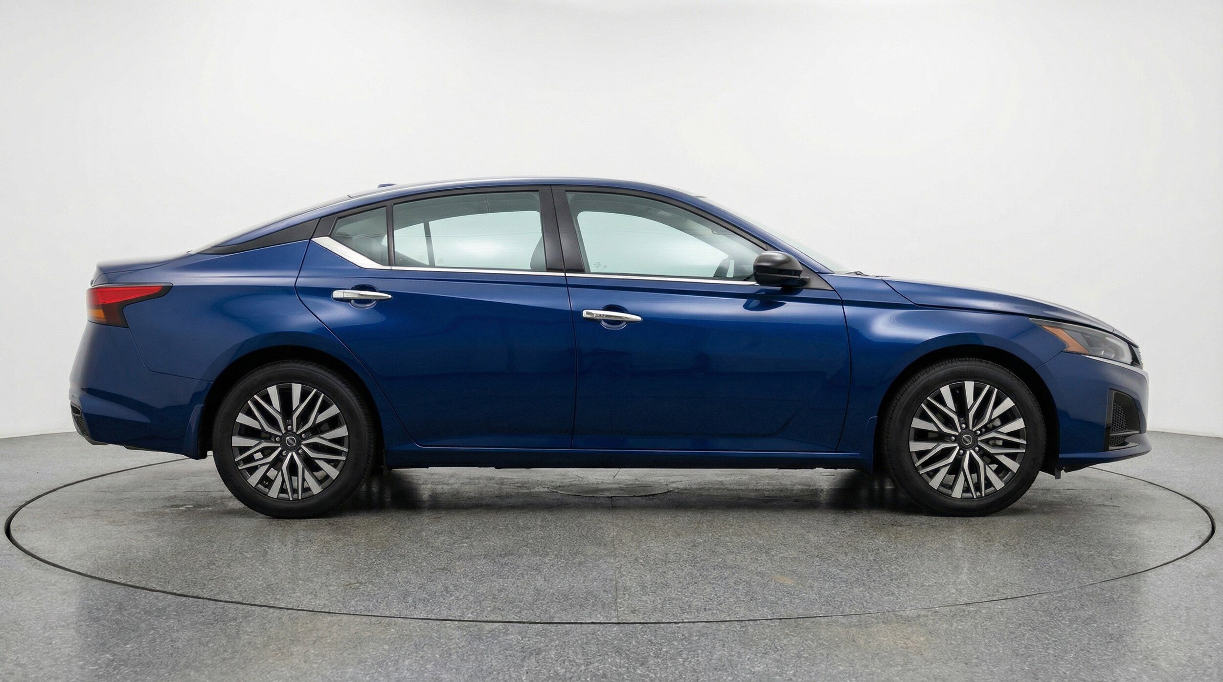 Thumbnail: 2025 Nissan Altima - 11