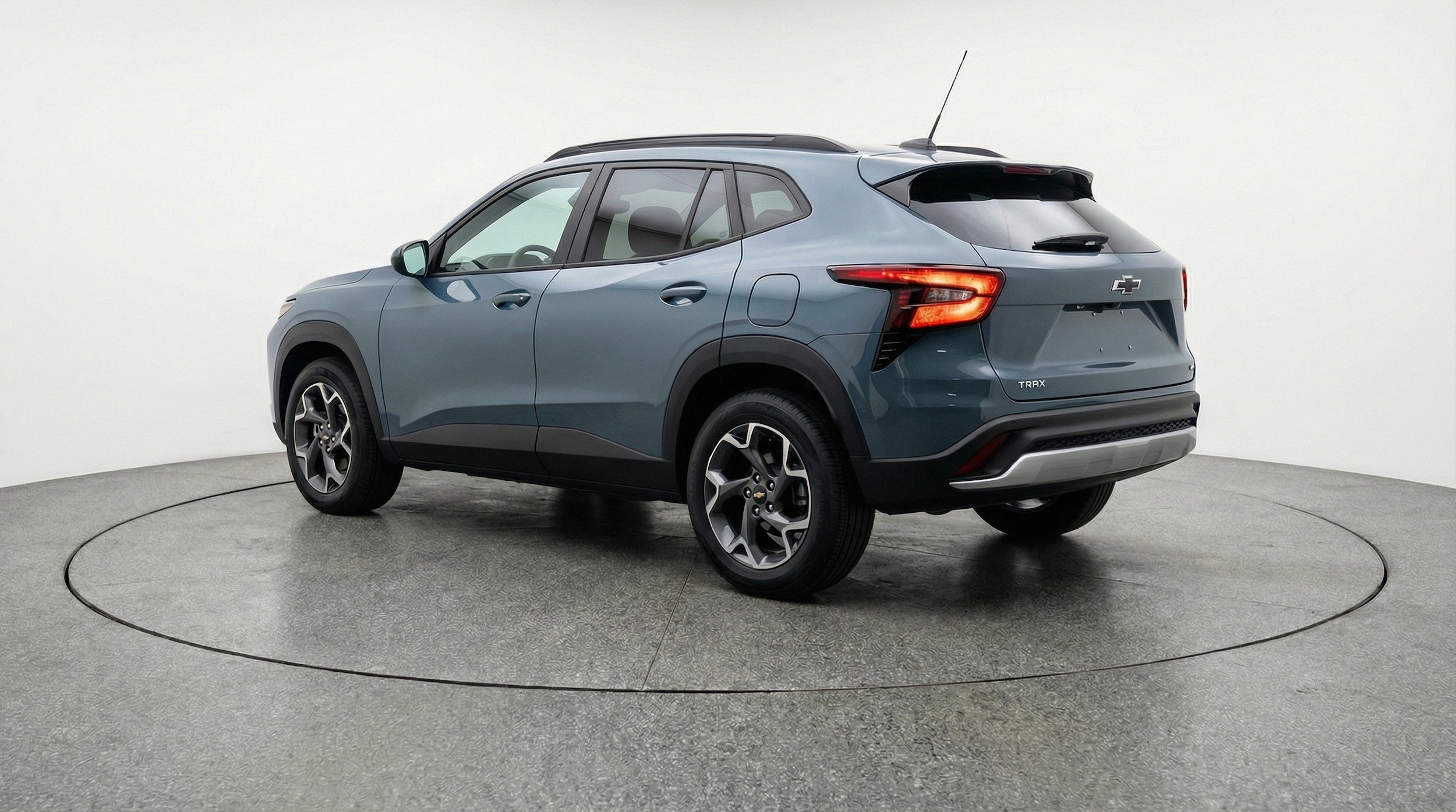 Thumbnail: 2025 Chevrolet Trax - 6