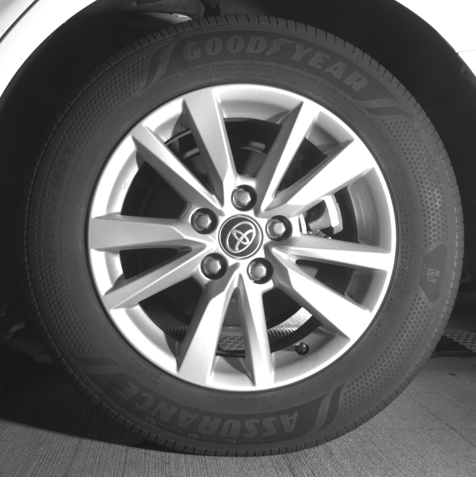 Thumbnail: 2025 Toyota Camry - 11