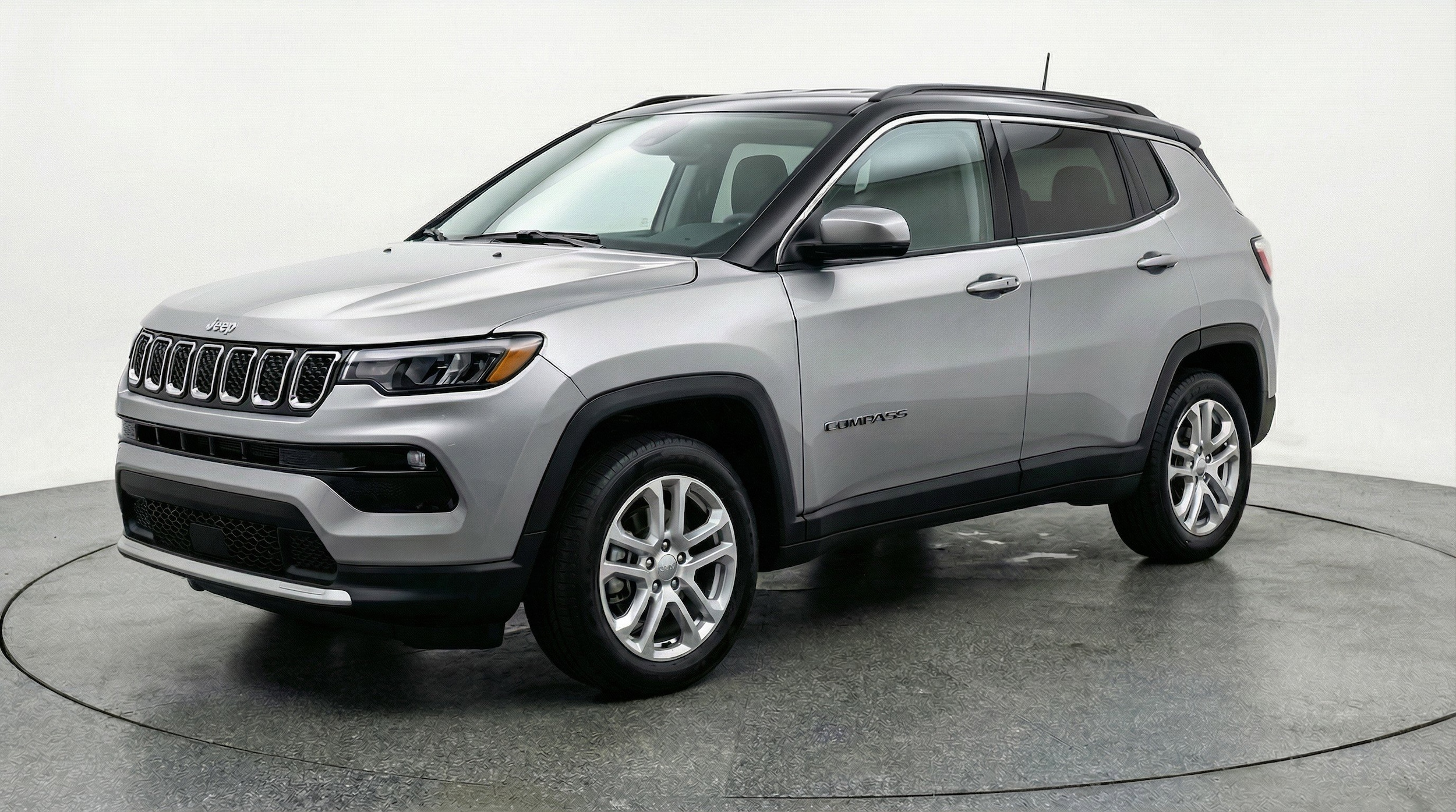 Thumbnail: 2025 Jeep Compass - 3