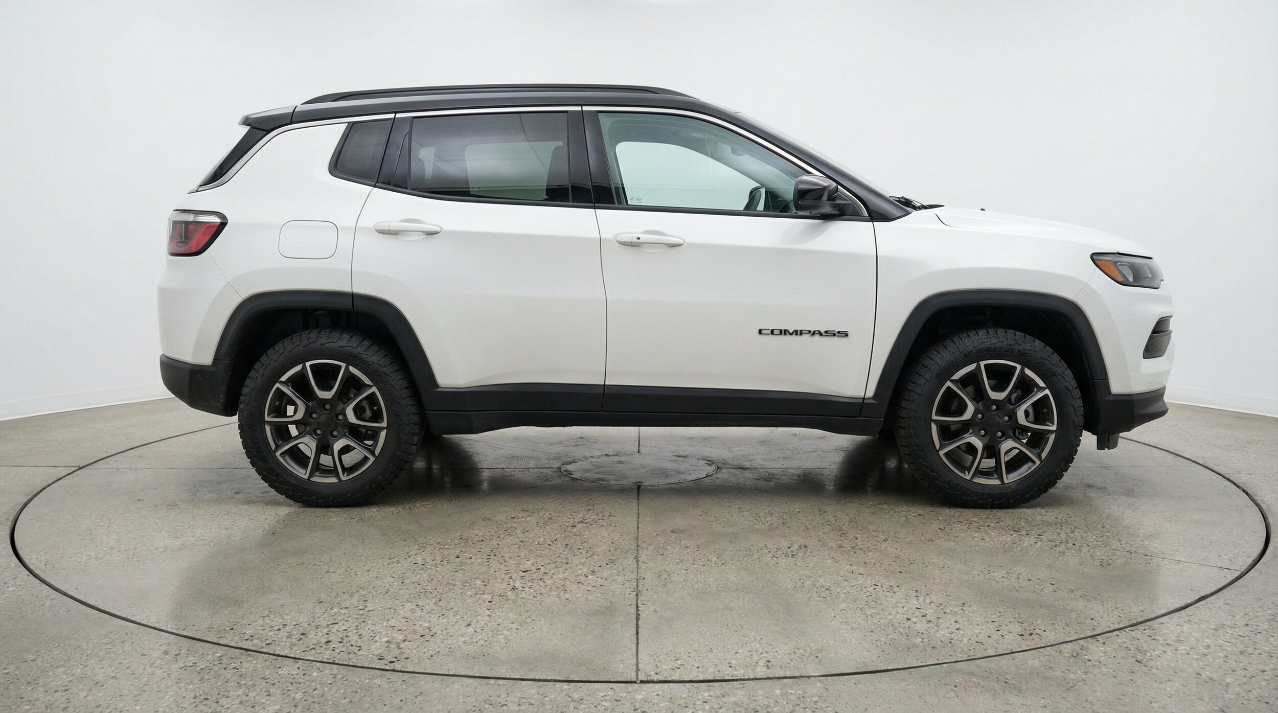 Thumbnail: 2025 Jeep Compass - 11