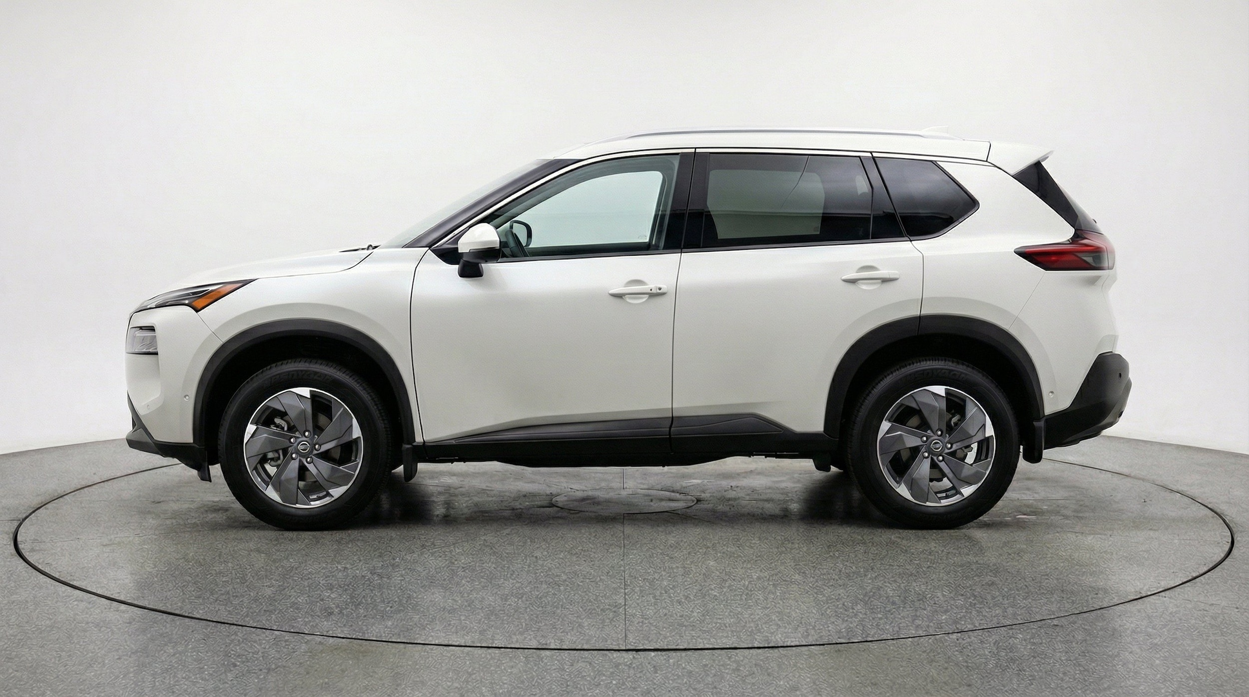 Thumbnail: 2026 Nissan Rogue - 5