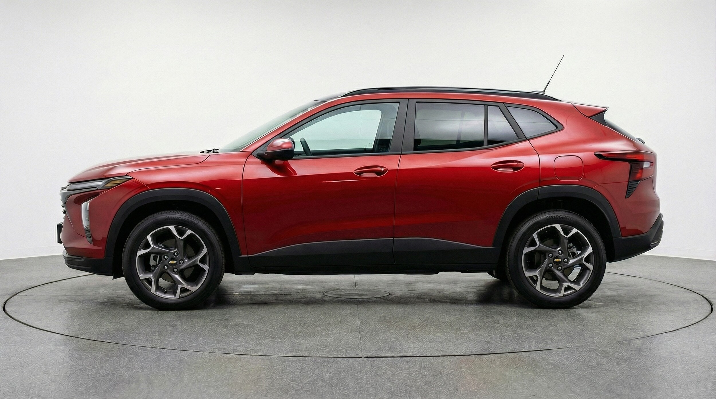 Thumbnail: 2025 Chevrolet Trax - 4