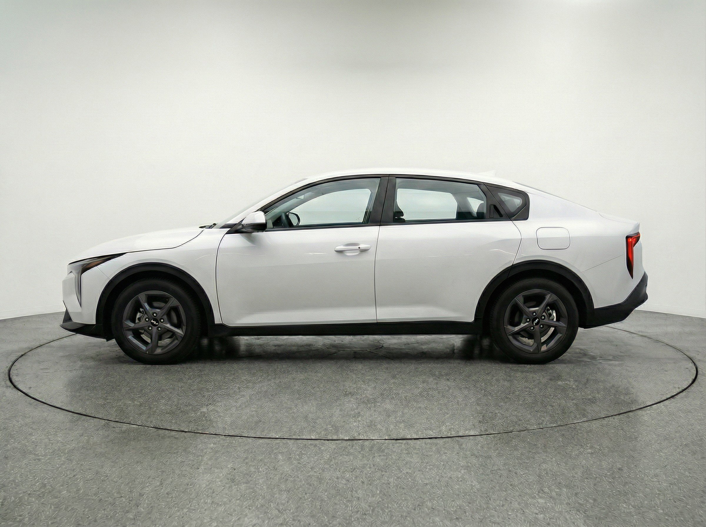 Thumbnail: 2025 Kia K4 - 5