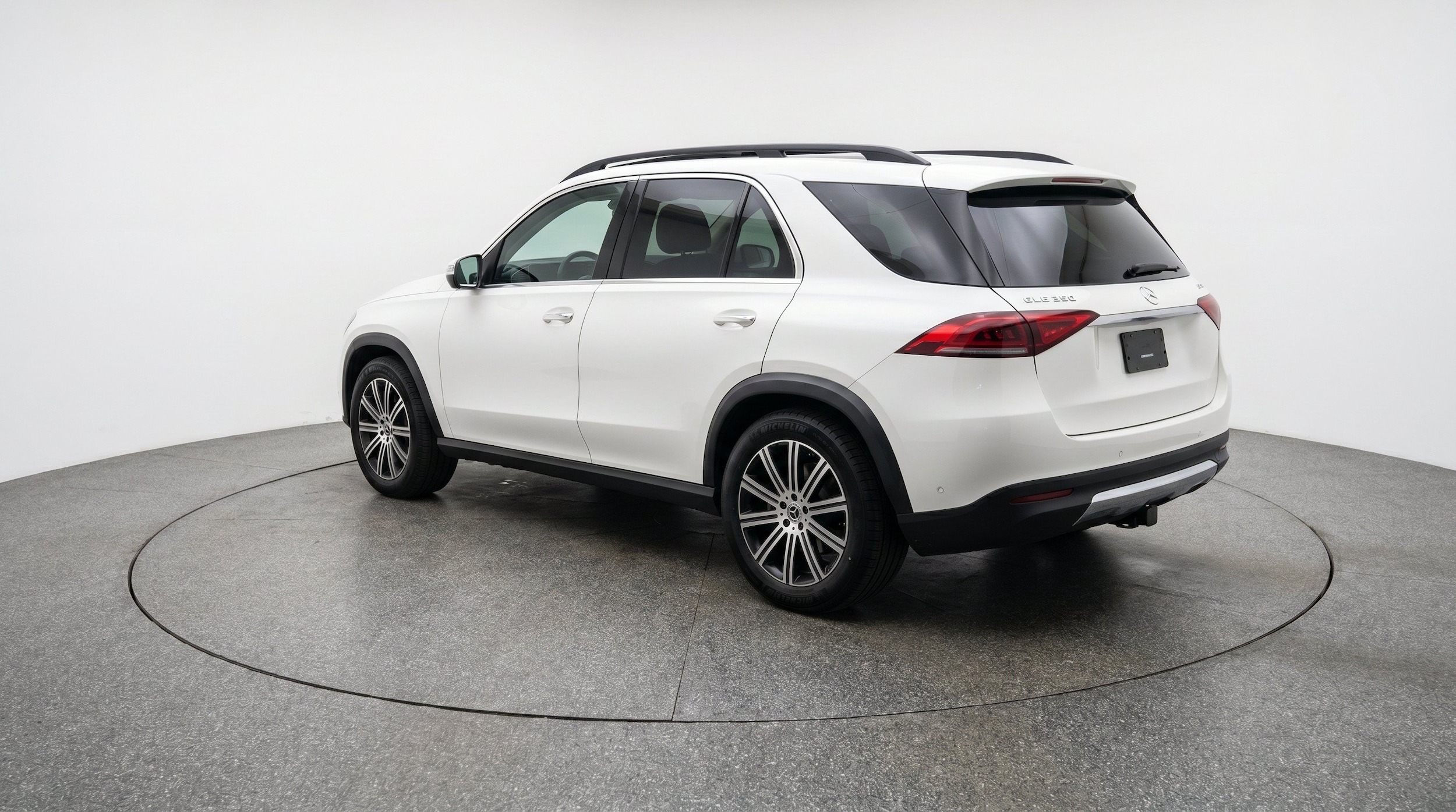 Thumbnail: 2026 Mercedes-Benz GLE - 6
