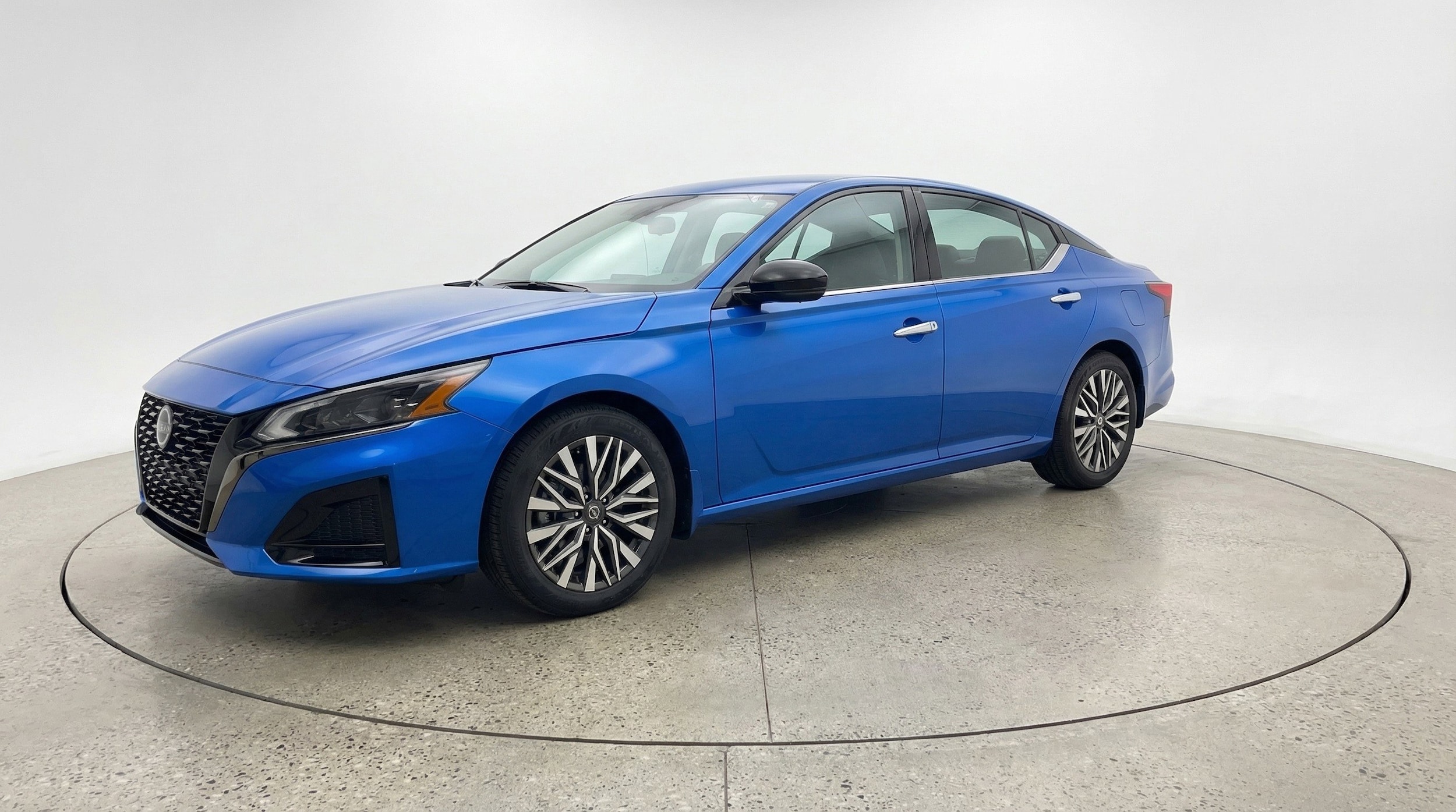 Thumbnail: 2025 Nissan Altima - 3