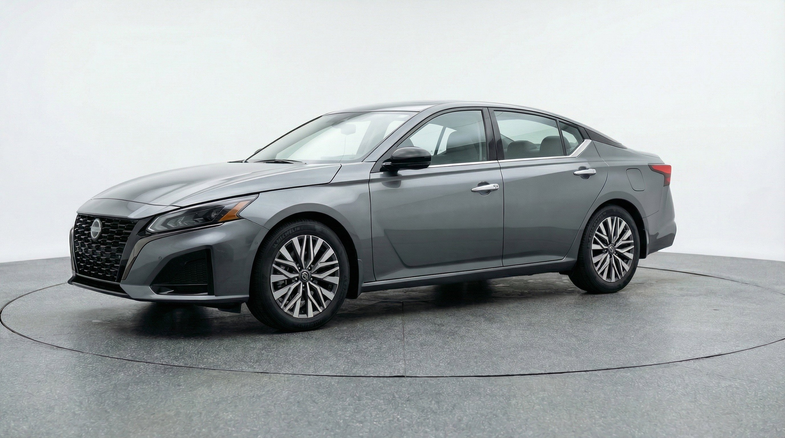 Thumbnail: 2025 Nissan Altima - 3