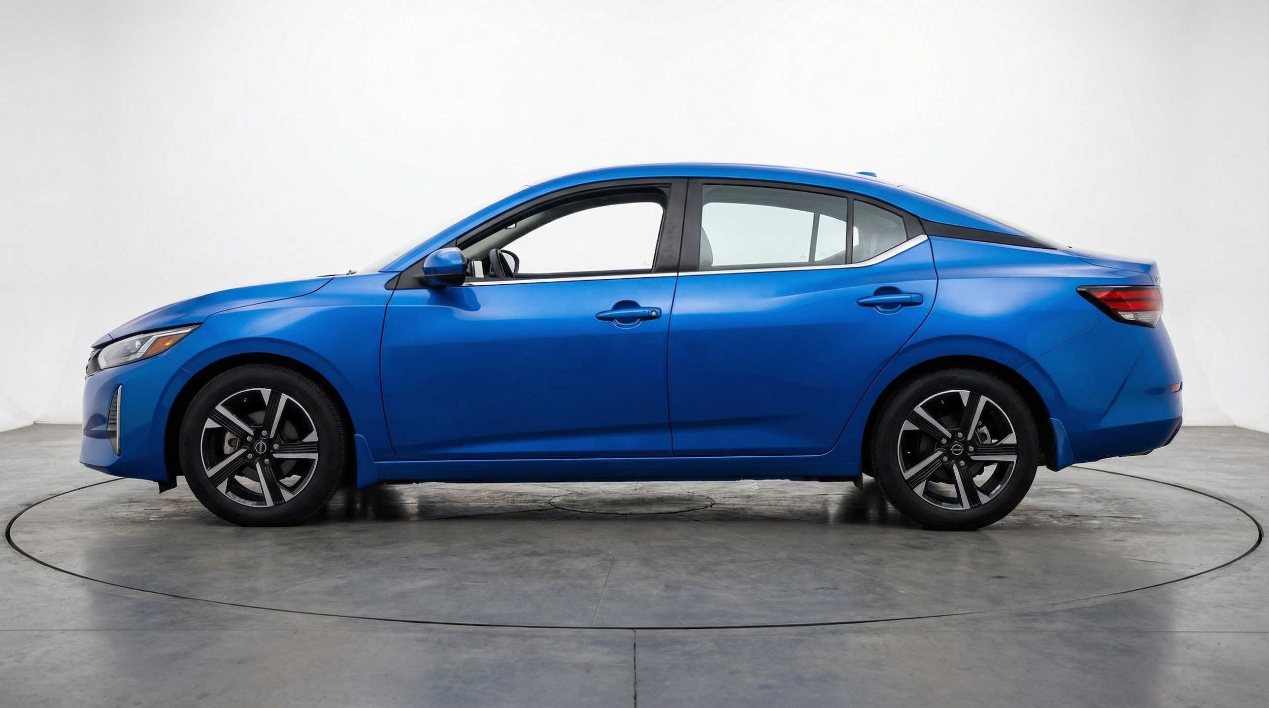 Thumbnail: 2025 Nissan Sentra - 4