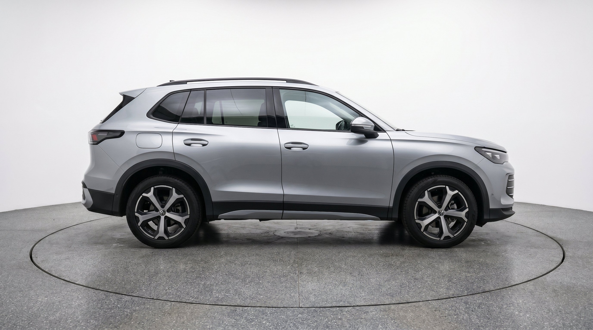 Thumbnail: 2026 Volkswagen Tiguan - 11